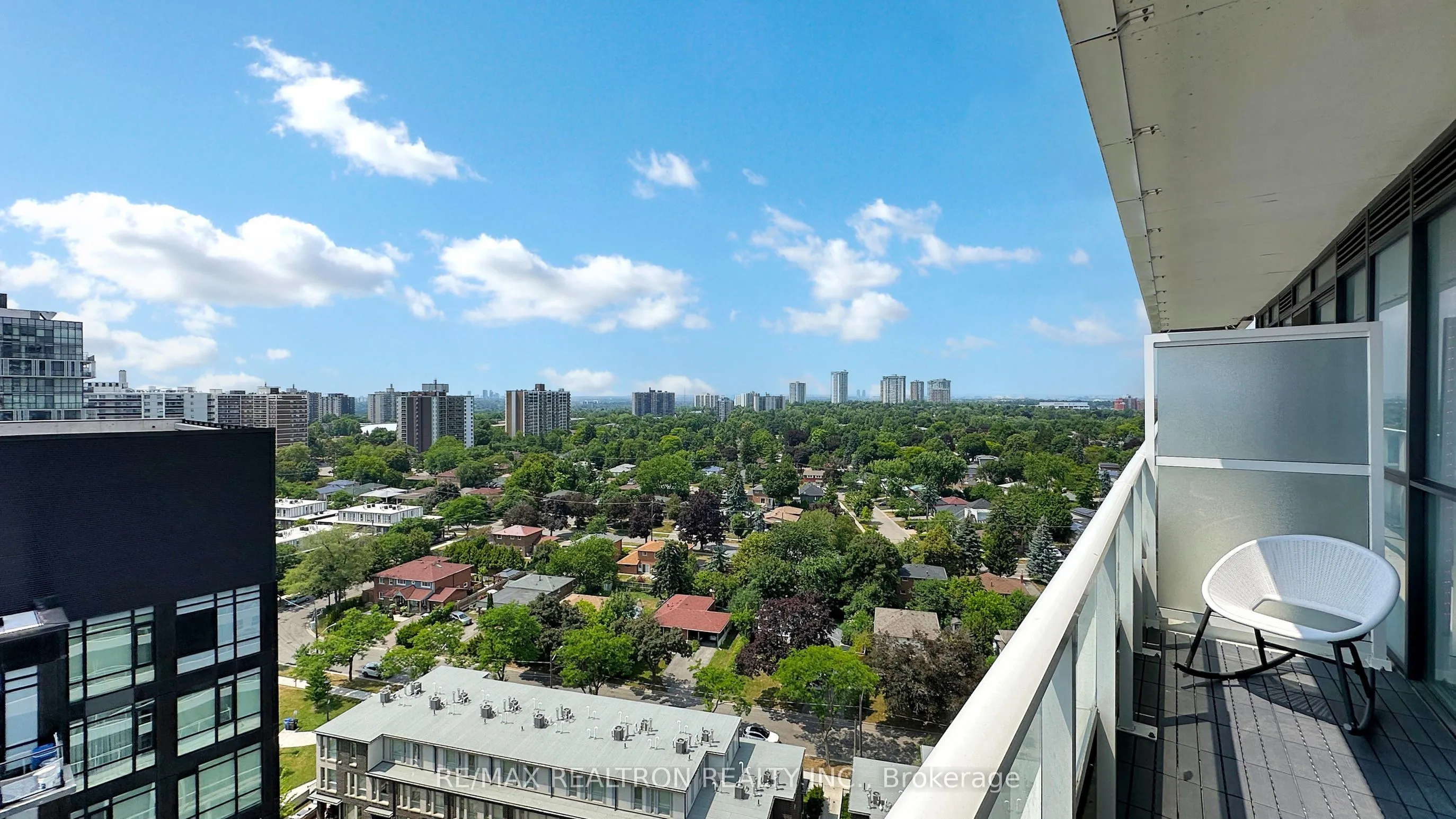 180 Fairview Mall Drive, #1605