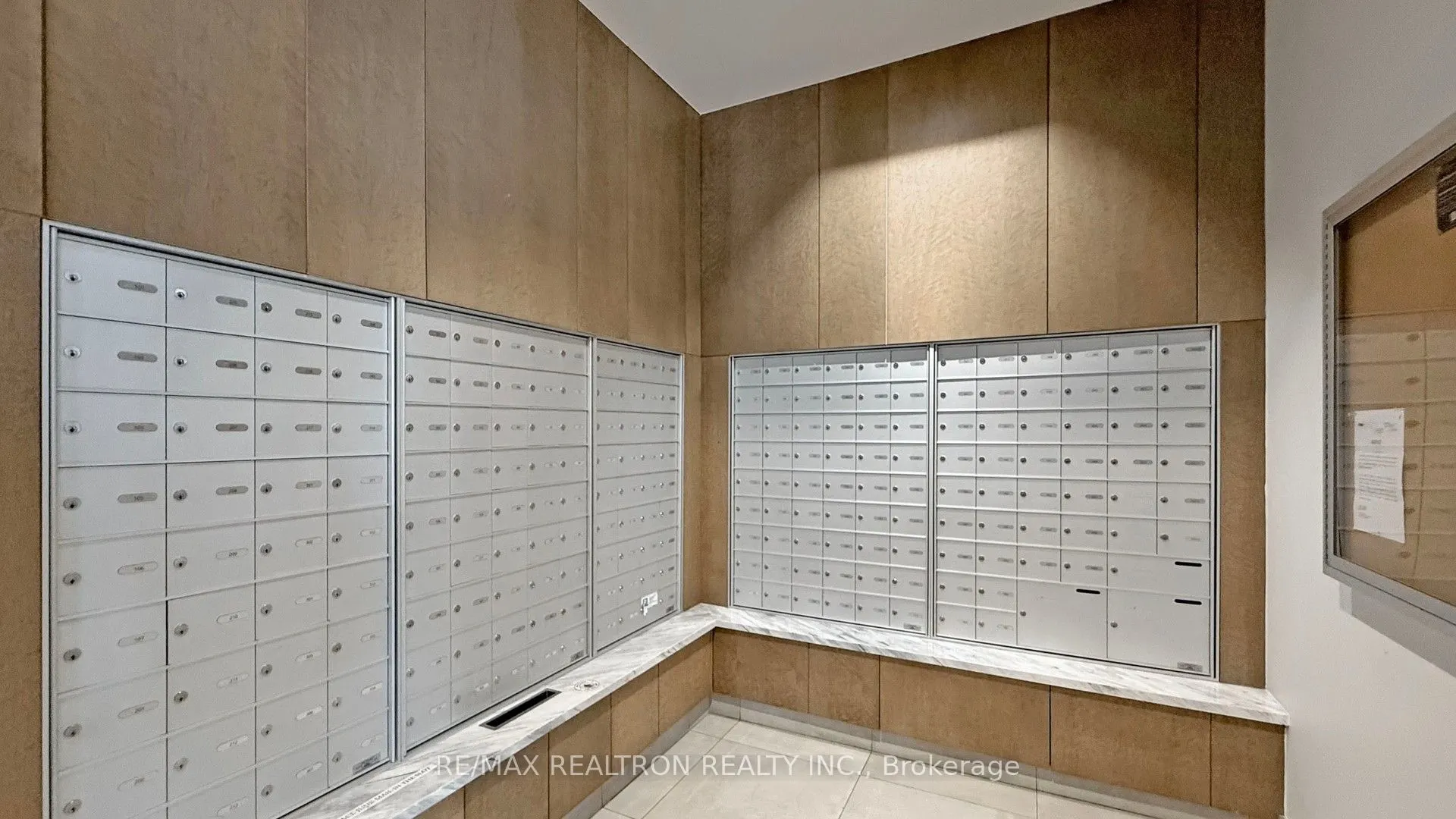 180 Fairview Mall Drive, #1605