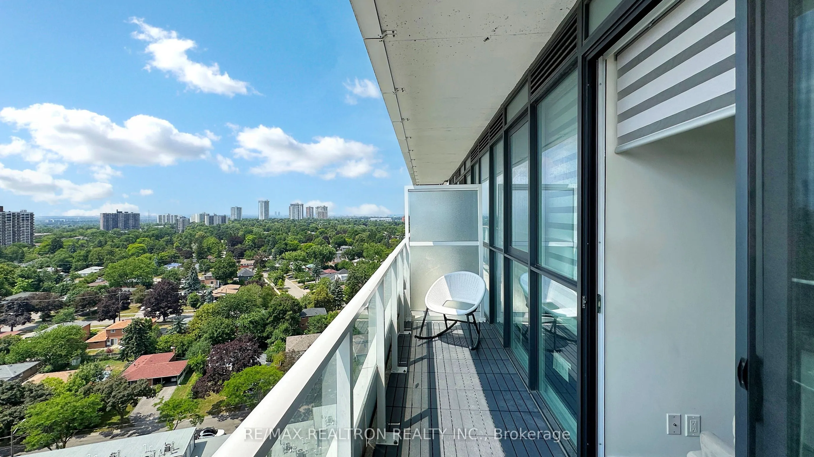 180 Fairview Mall Drive, #1605
