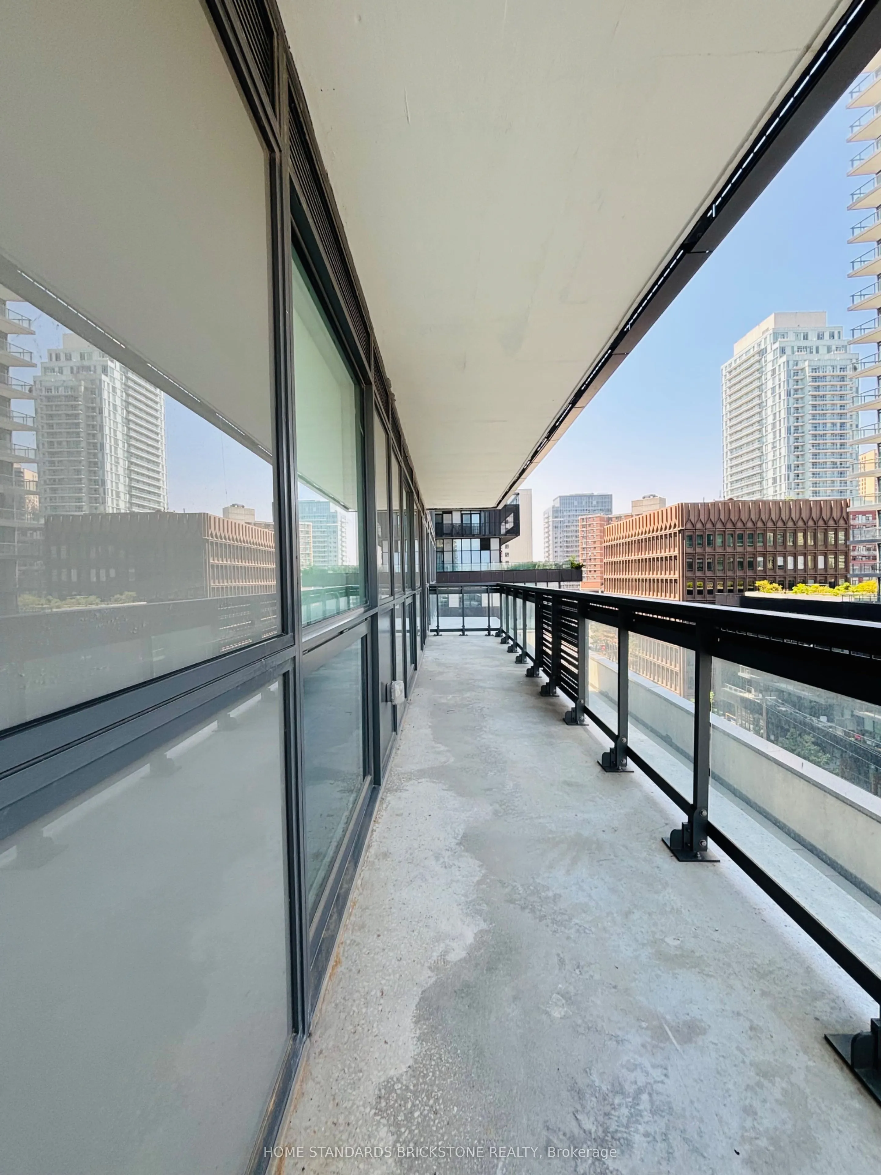 39 Roehampton Avenue, #609