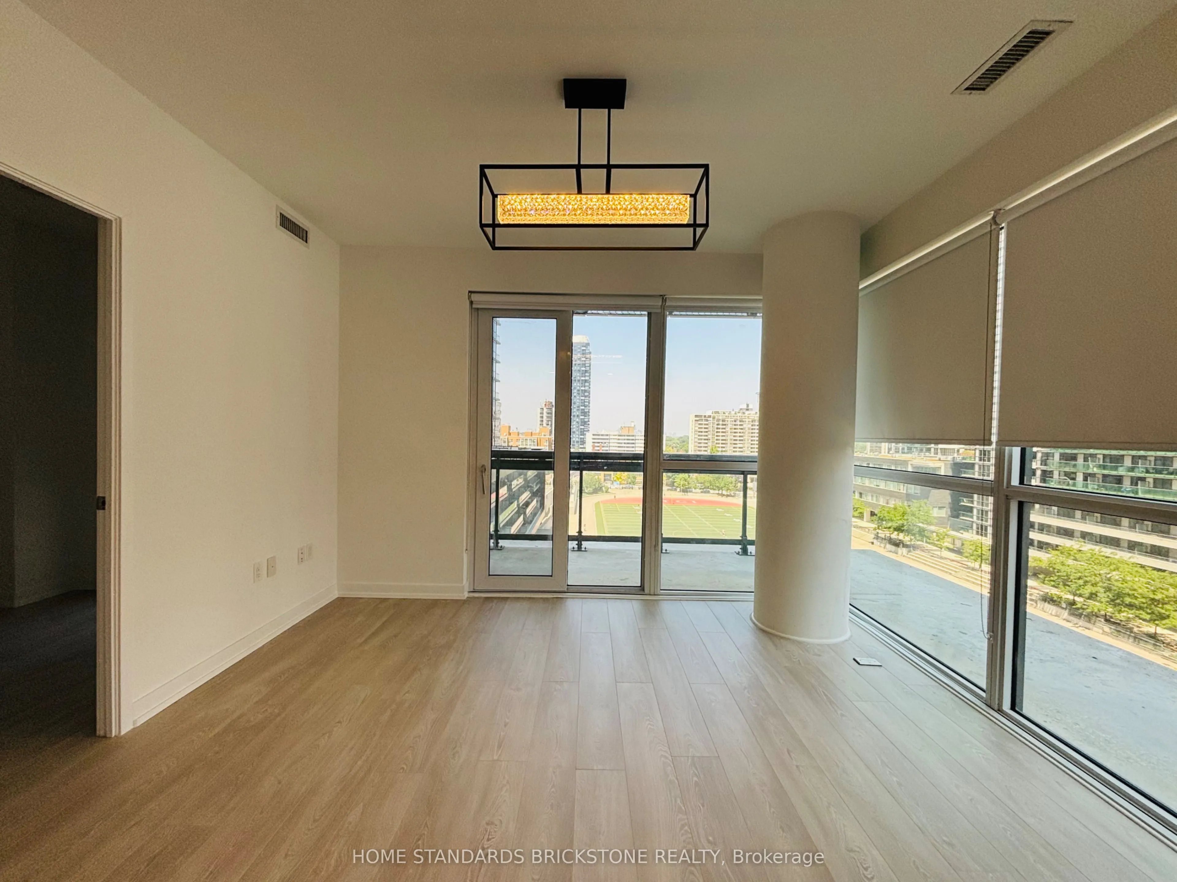 39 Roehampton Avenue, #609