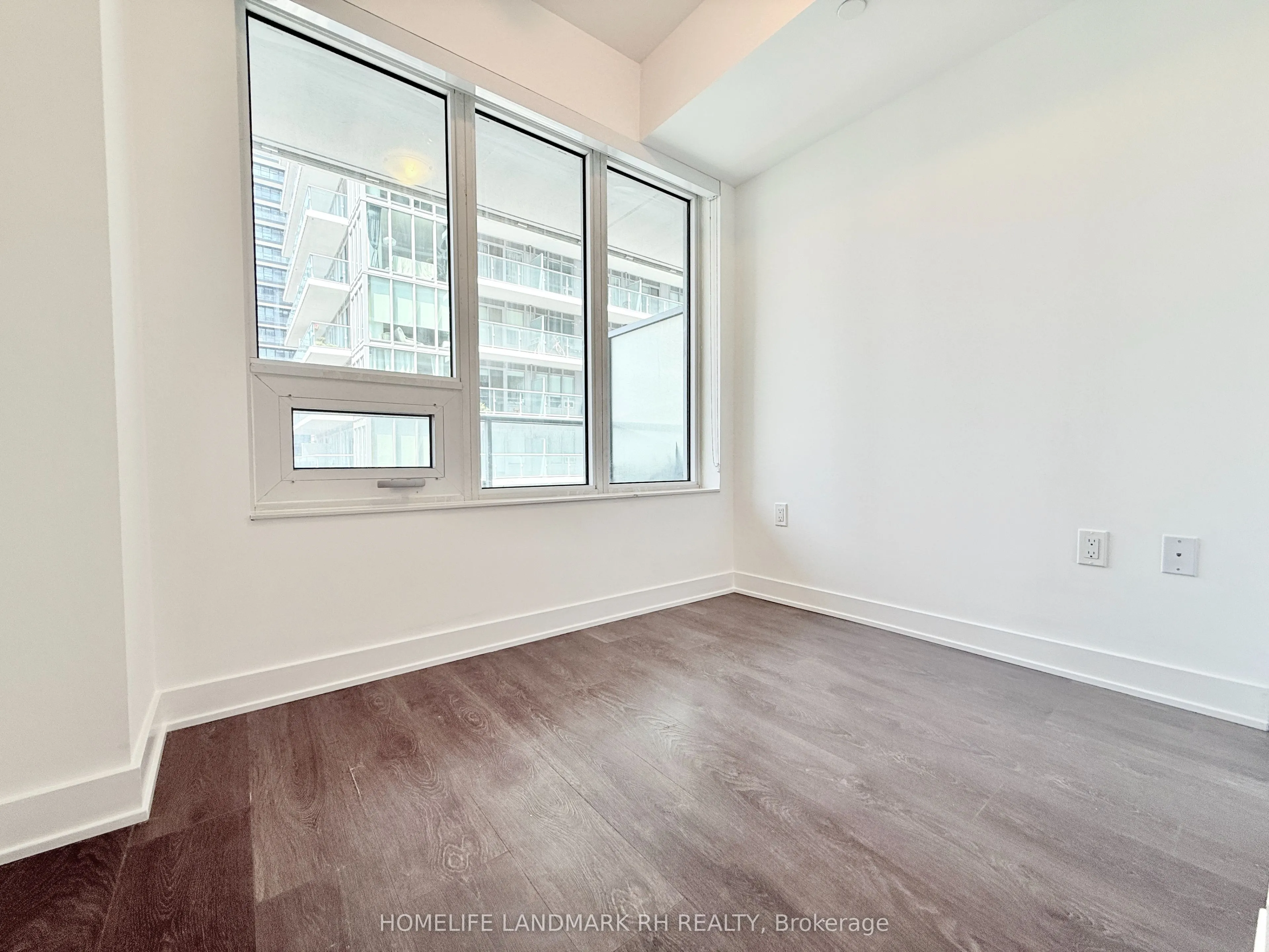 195 Redpath Avenue, #1912