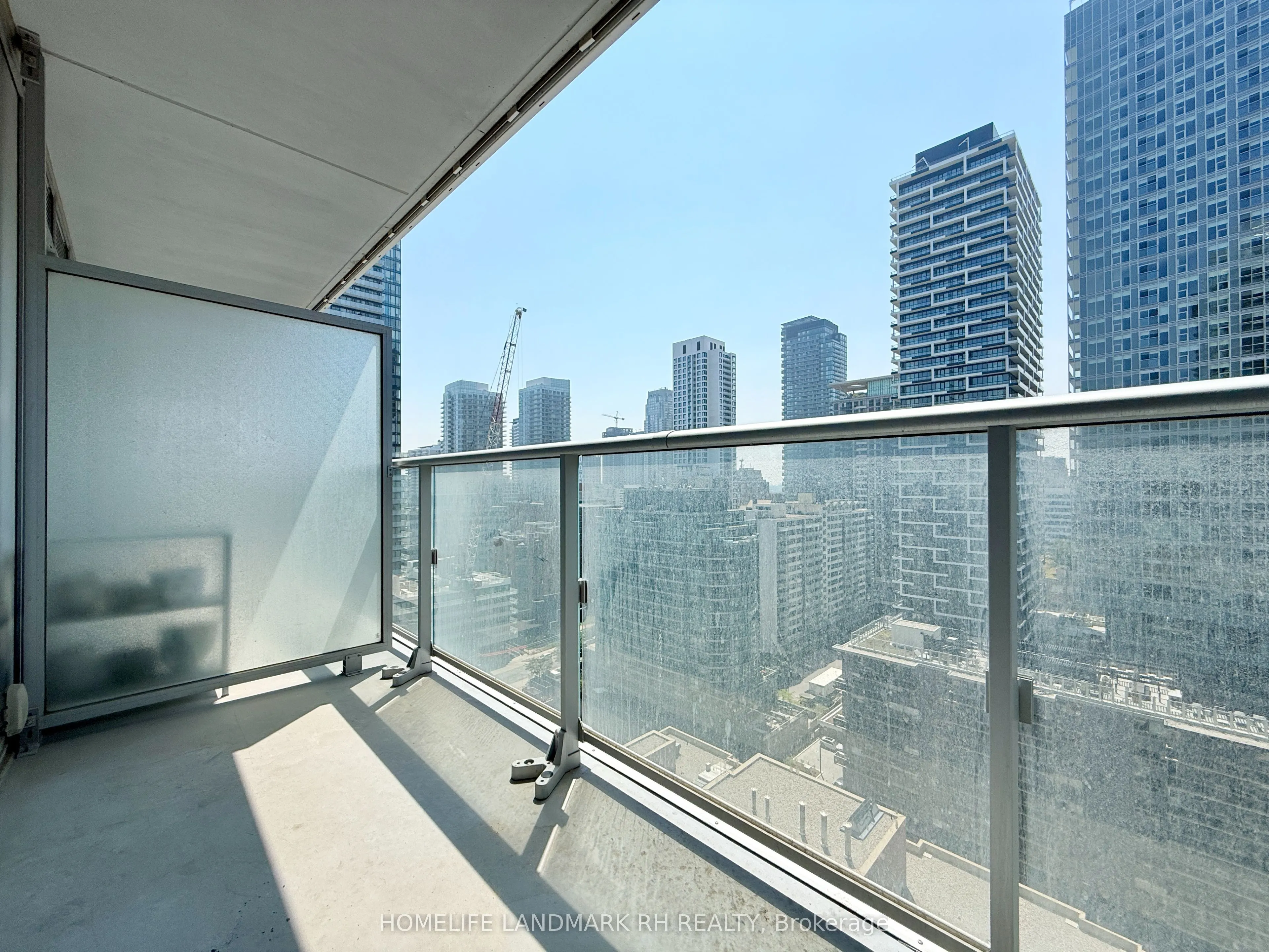 195 Redpath Avenue, #1912