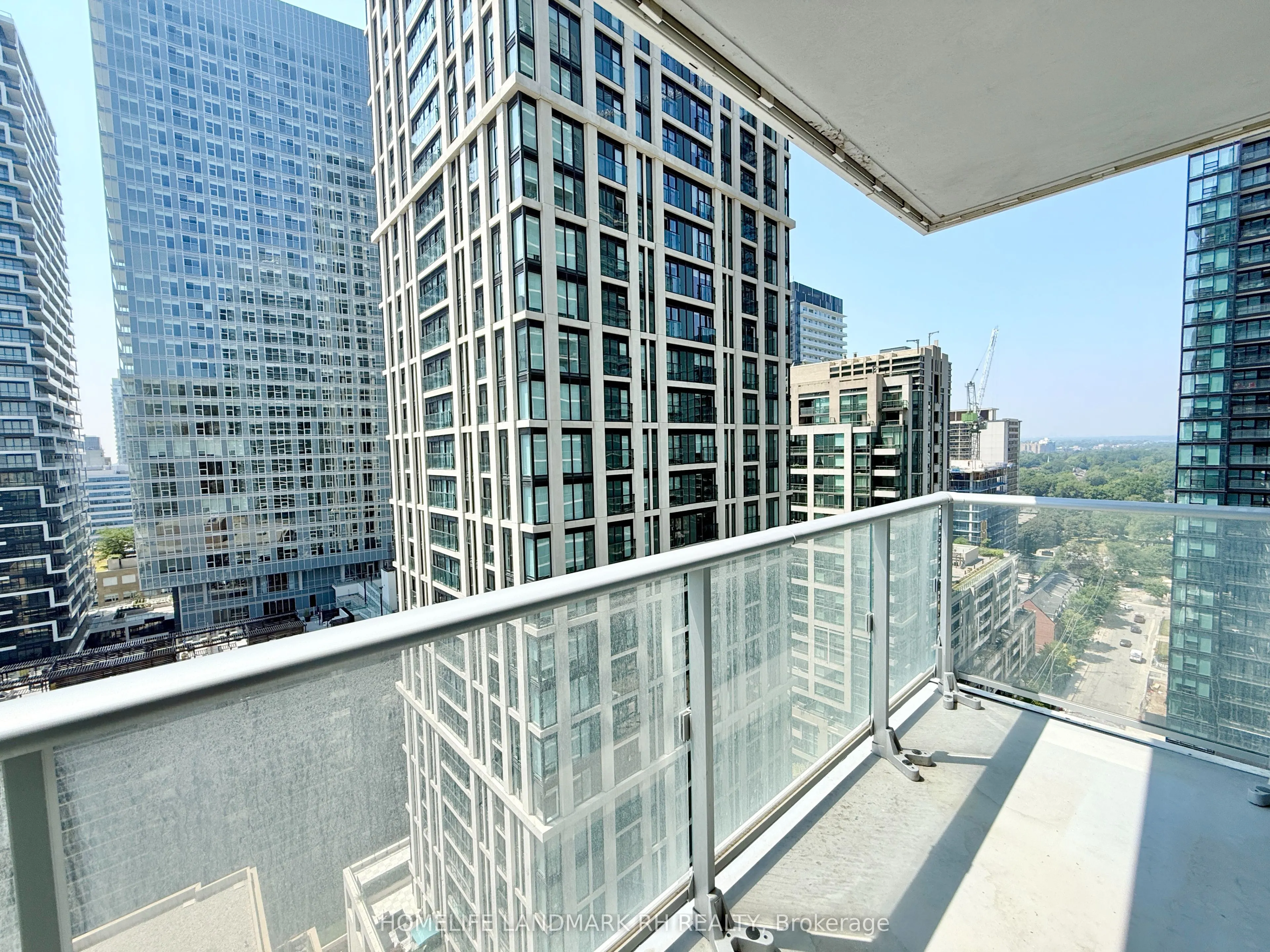 195 Redpath Avenue, #1912