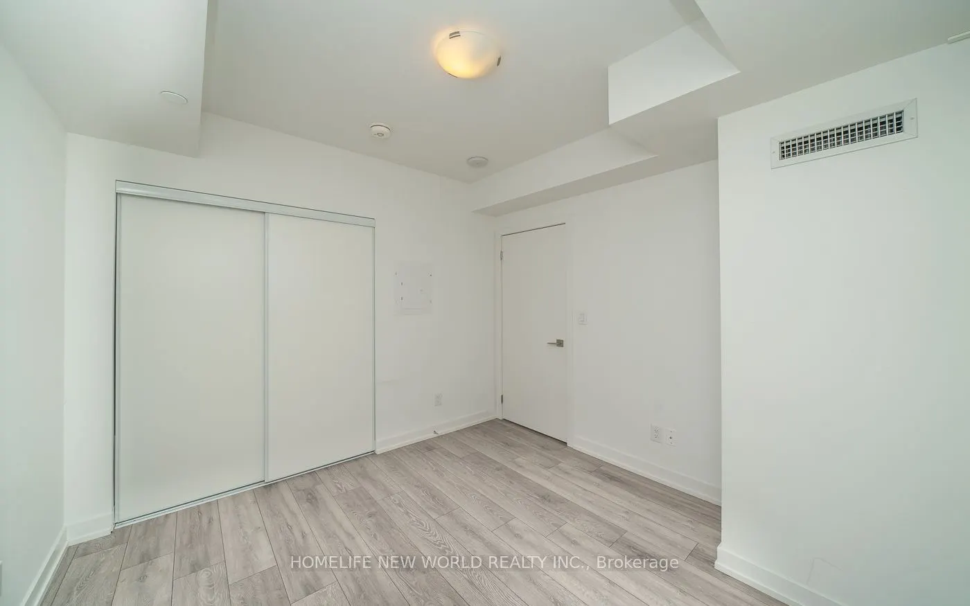159 Wellesley Street E, #1811