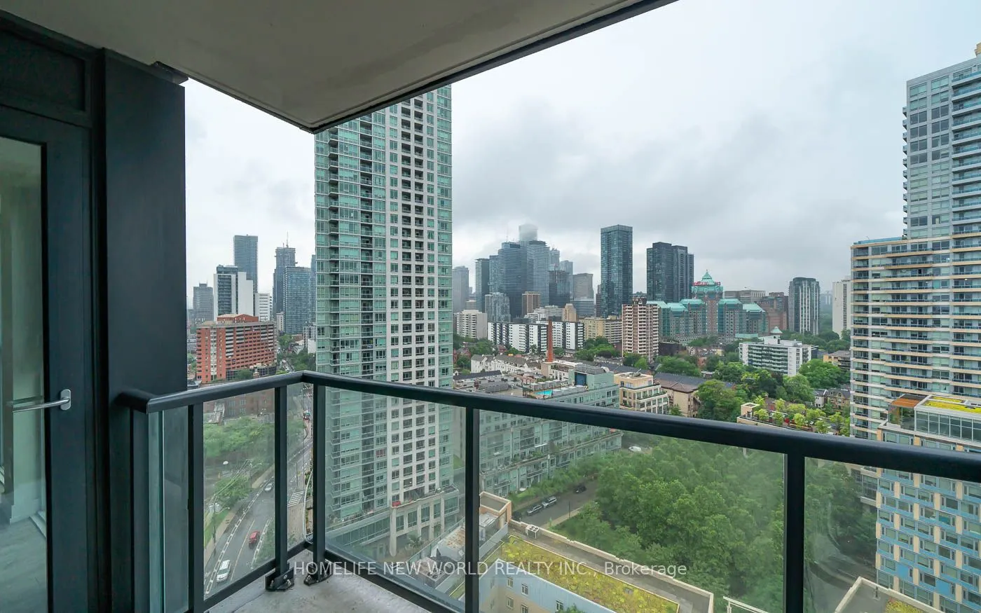 159 Wellesley Street E, #1811