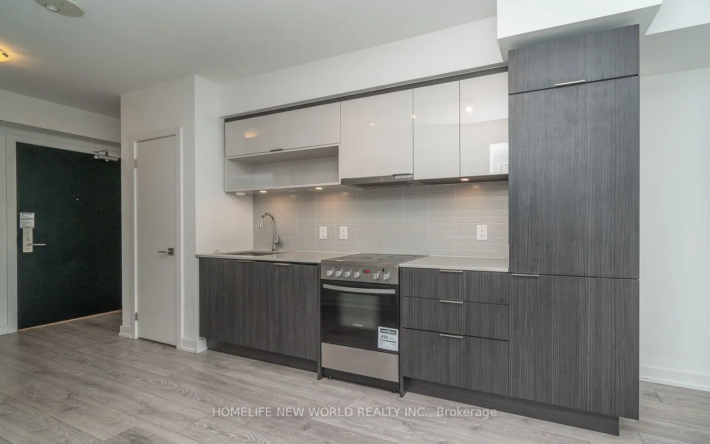 159 Wellesley Street E, #1811