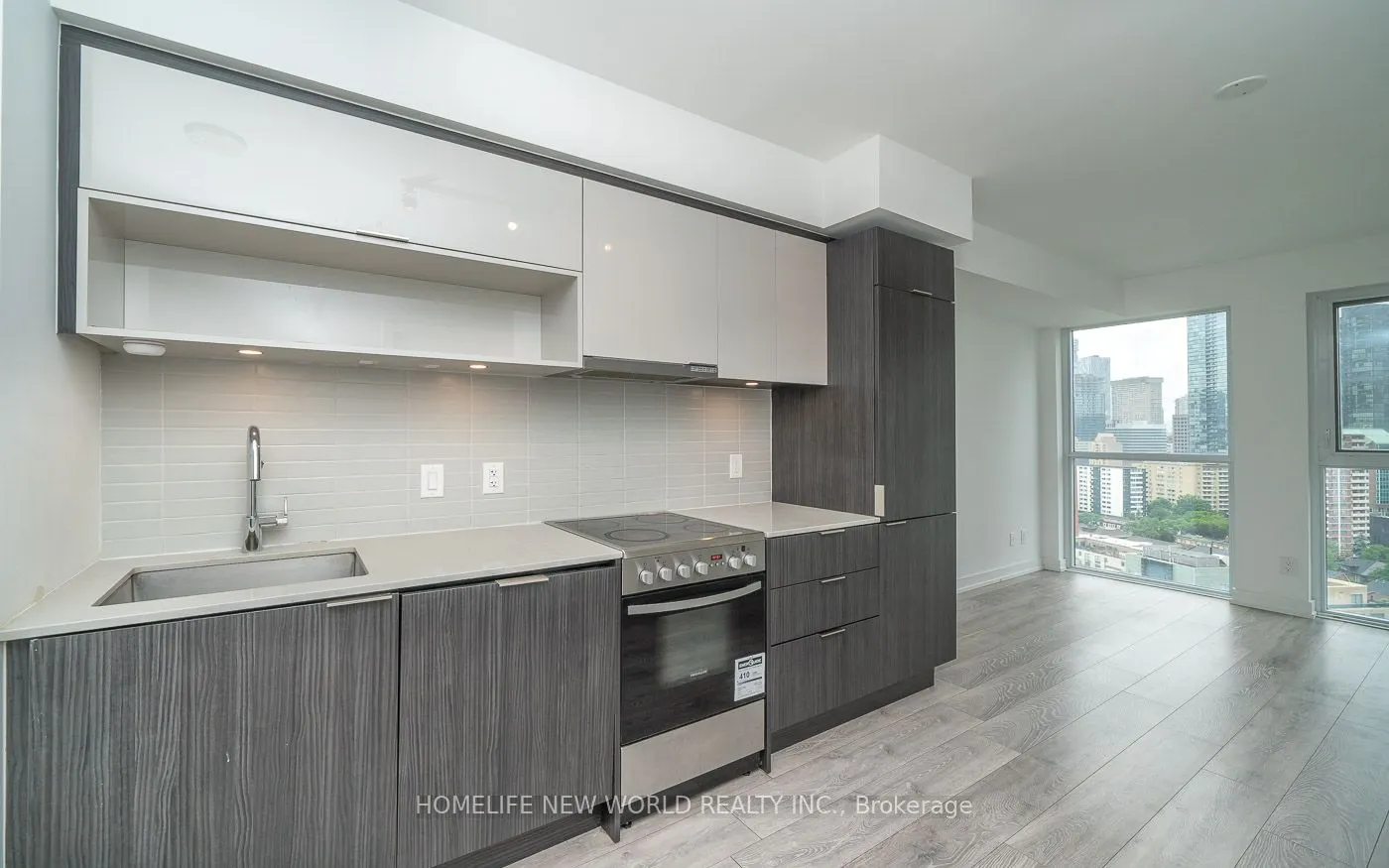 159 Wellesley Street E, #1811