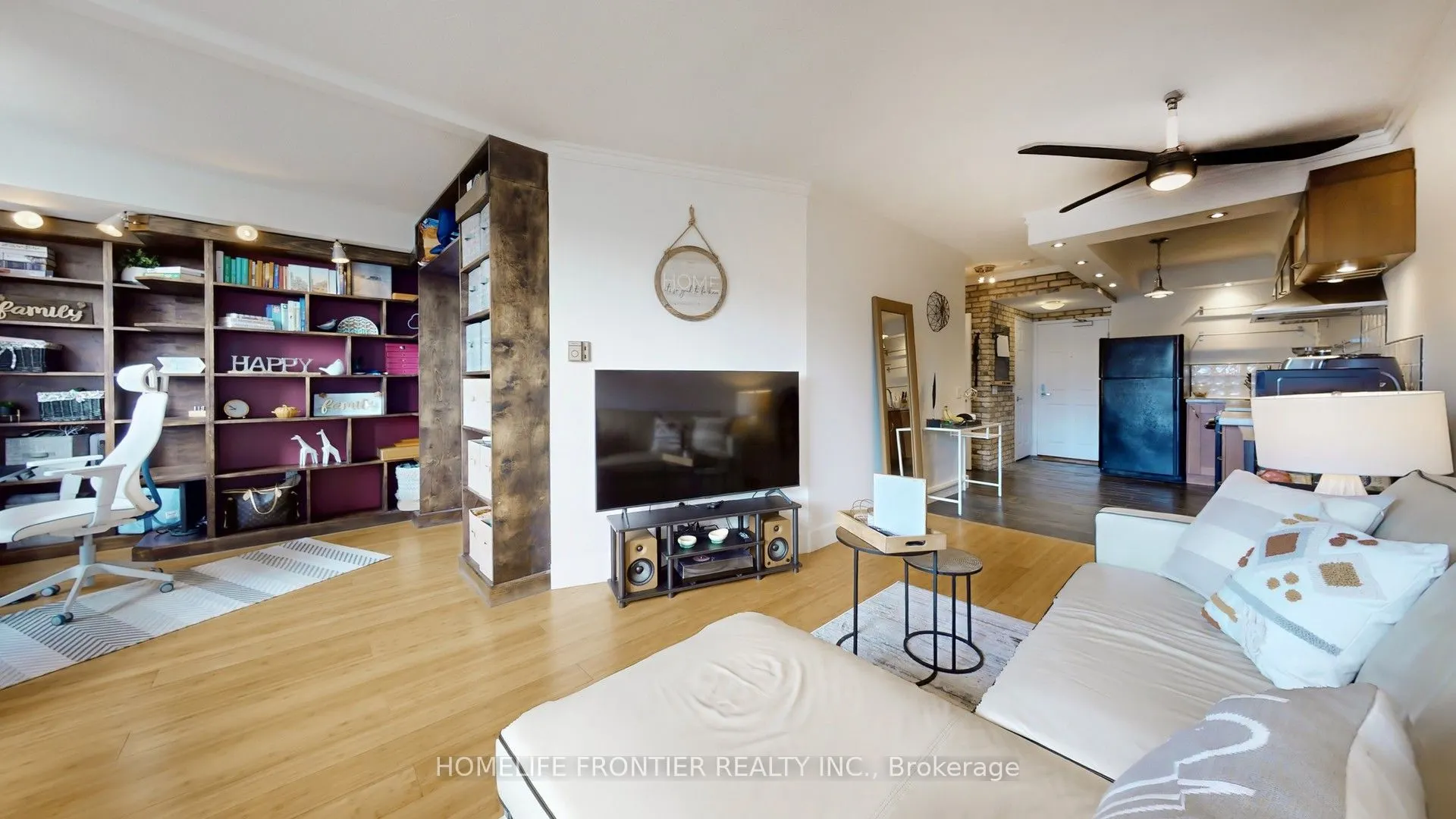 284 Bloor Street, #806