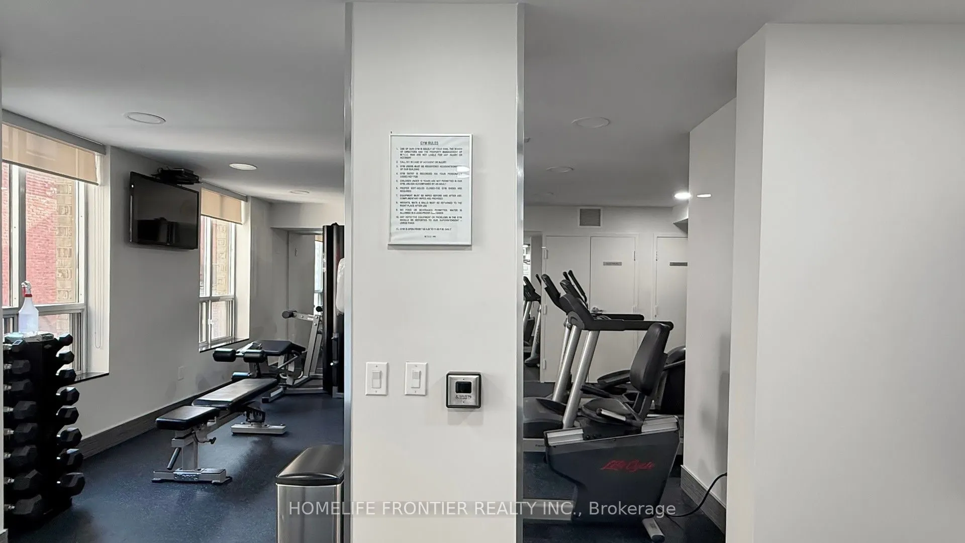 284 Bloor Street, #806
