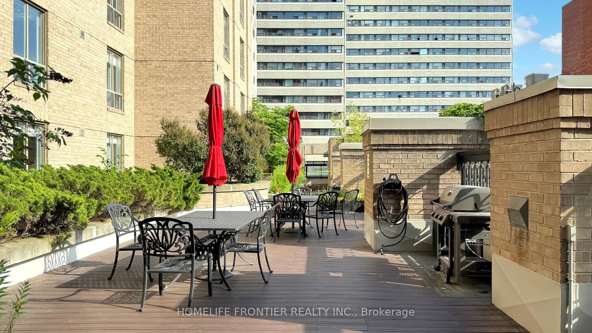 284 Bloor Street, #806