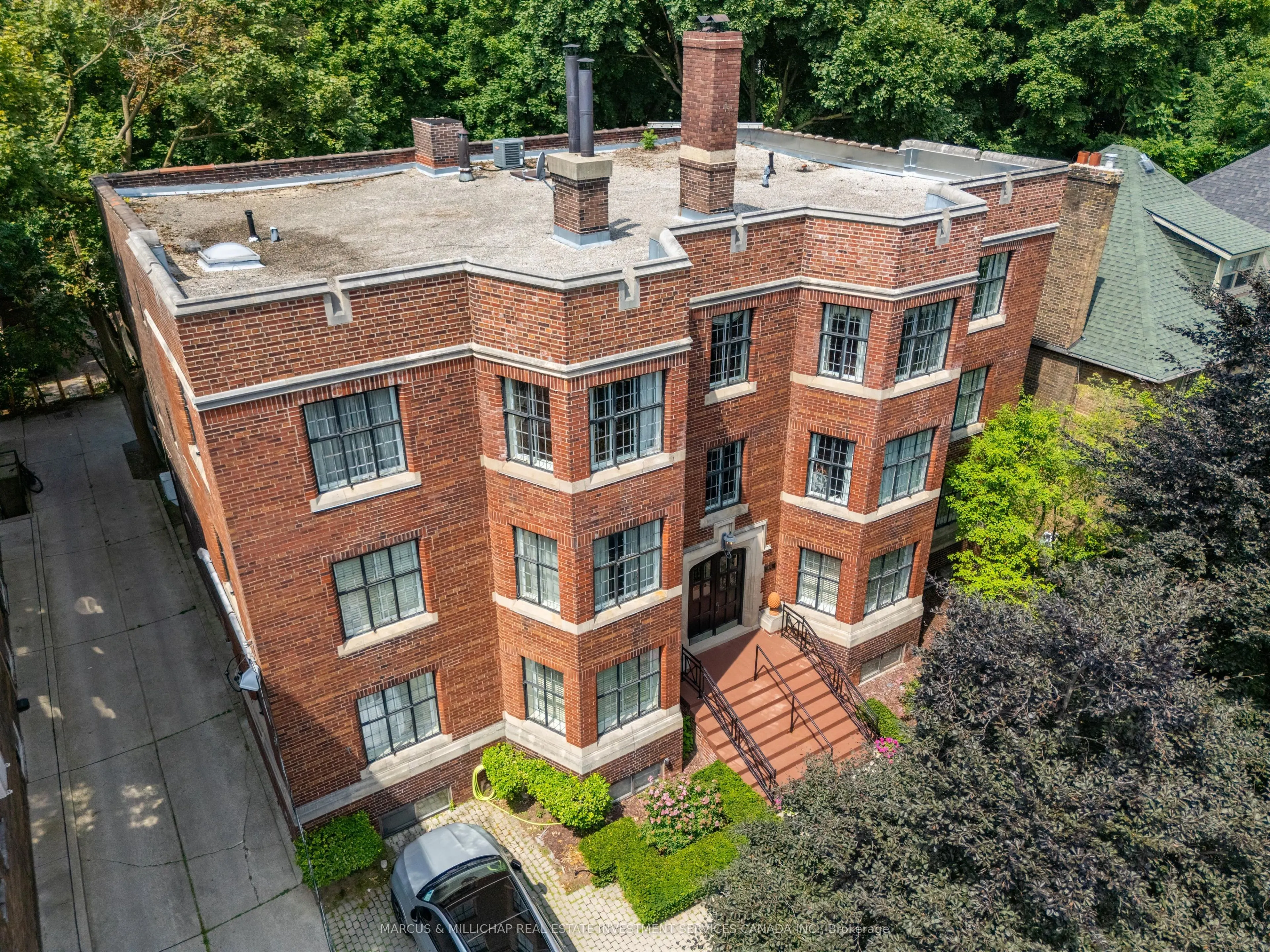 466 Spadina Road