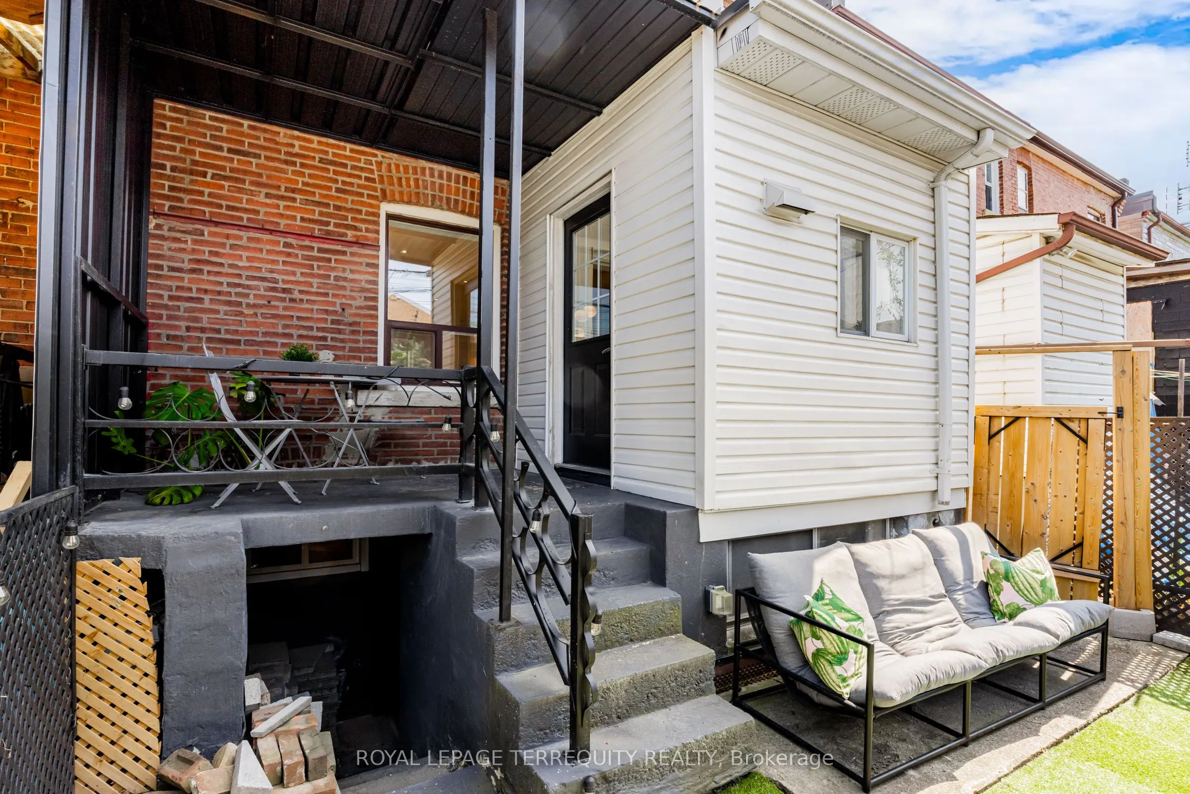 34 O'Leary Avenue
