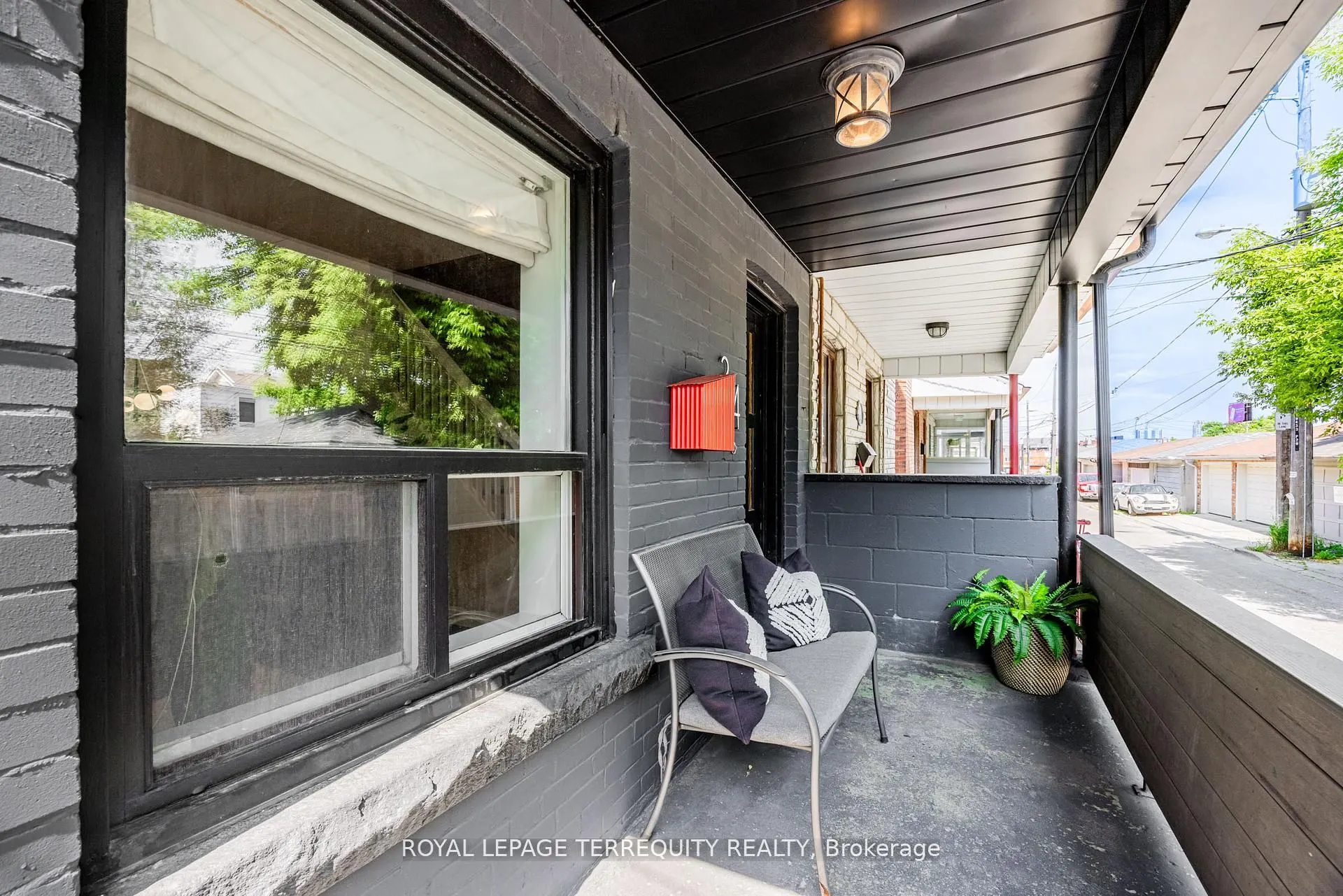 34 O'Leary Avenue