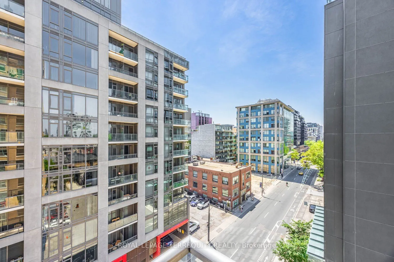438 Richmond Street W, #722
