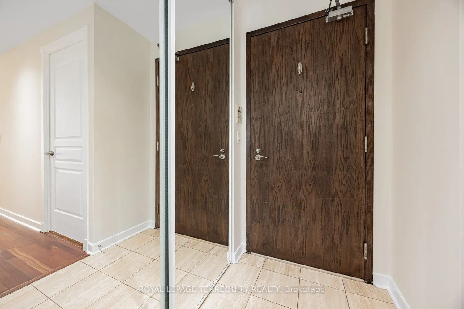 438 Richmond Street W, #722