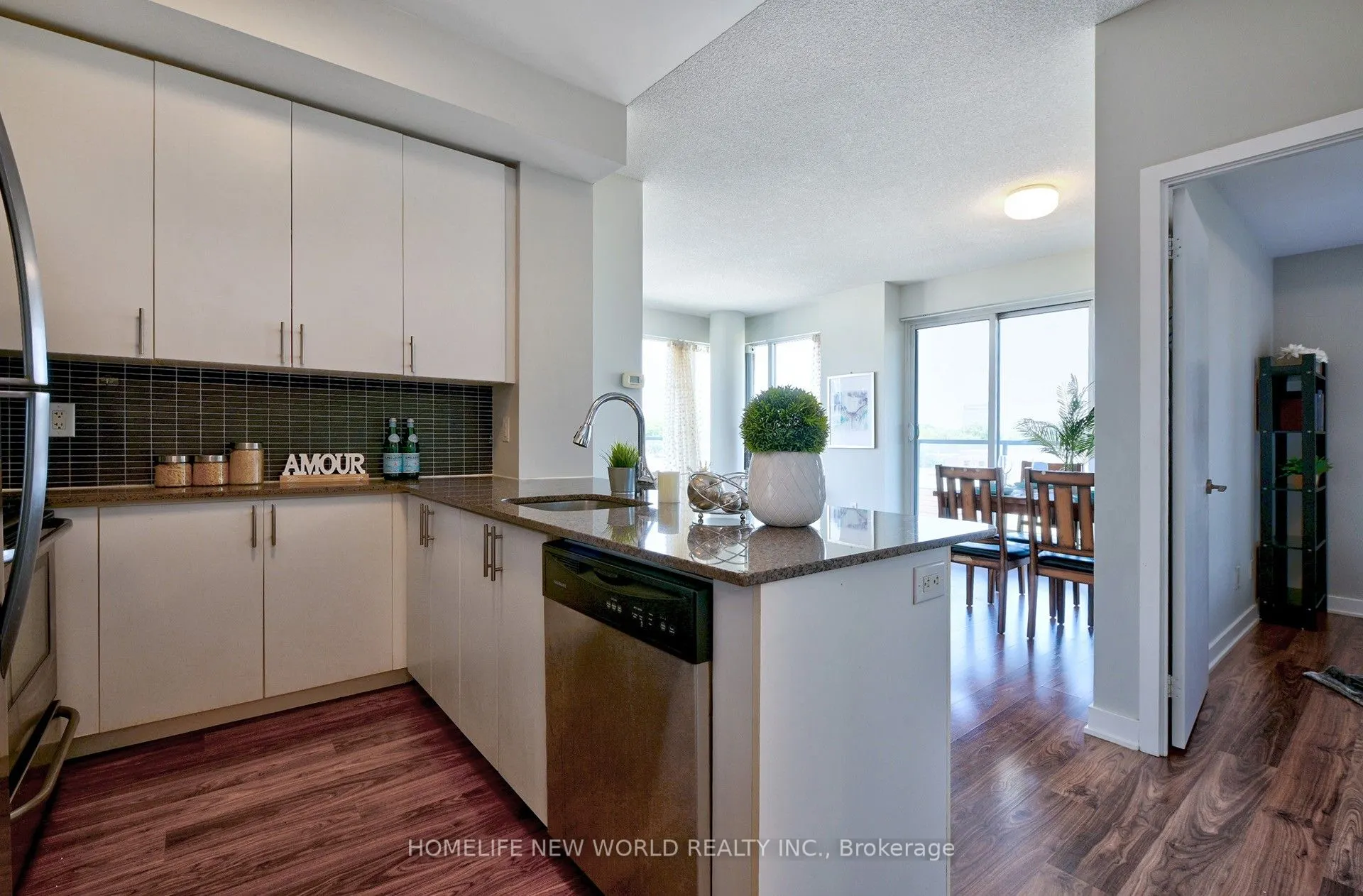 260 Sackville Street, #505