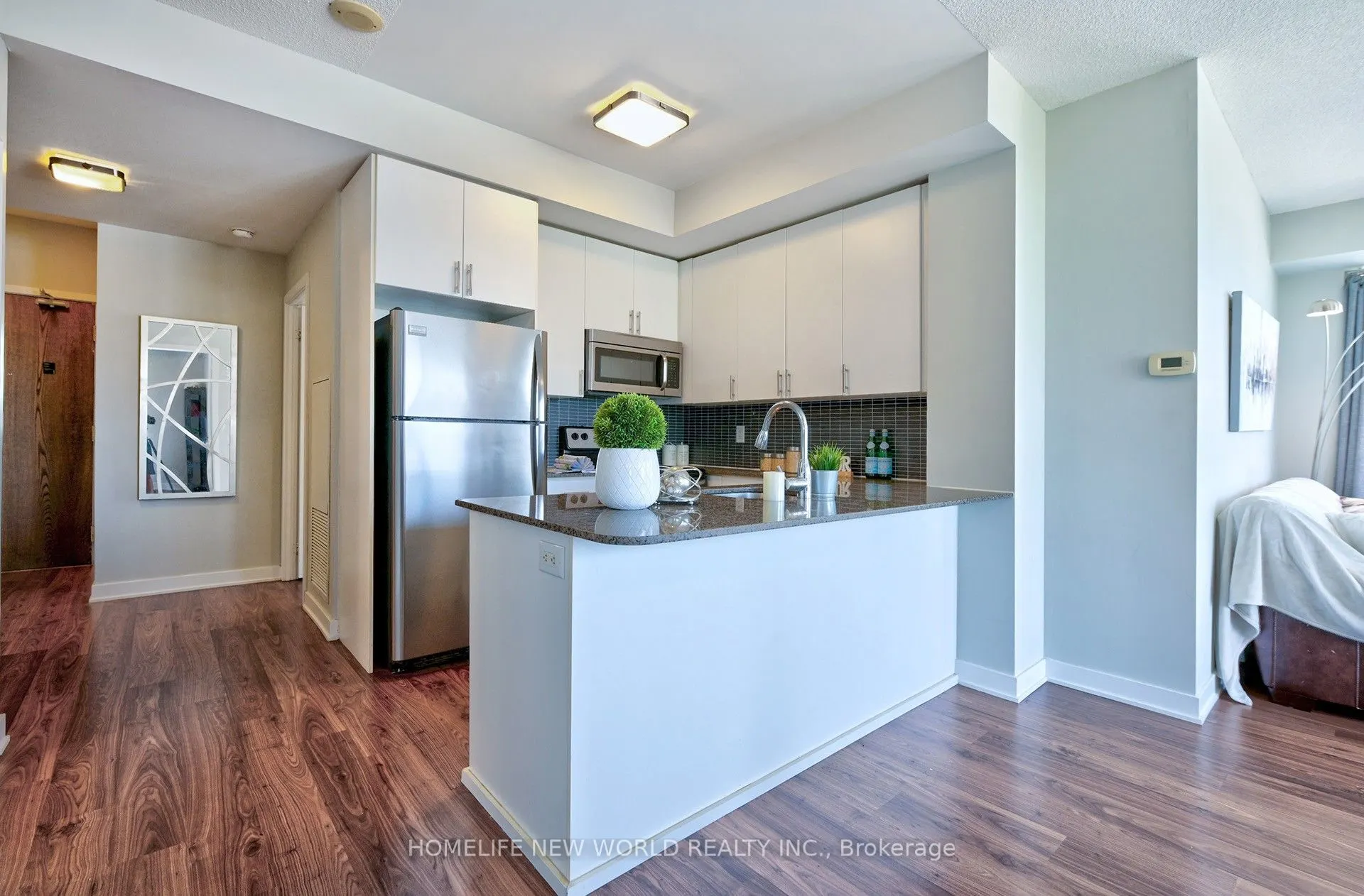 260 Sackville Street, #505