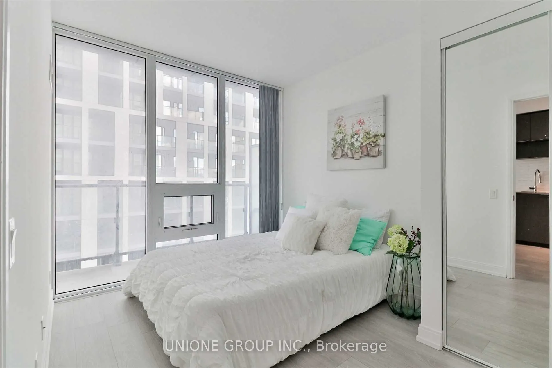181 Dundas Street E, #502