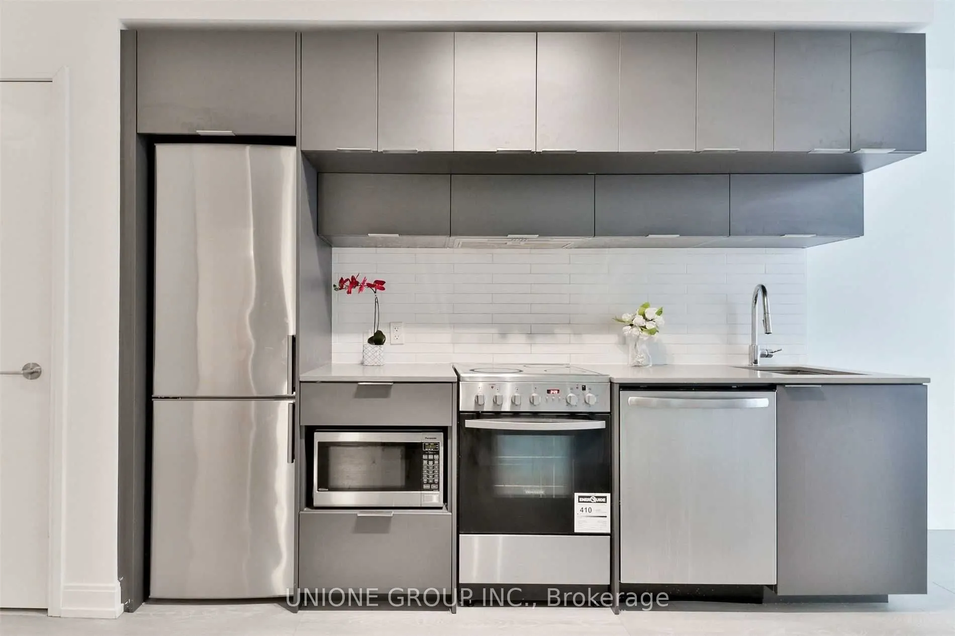 181 Dundas Street E, #502