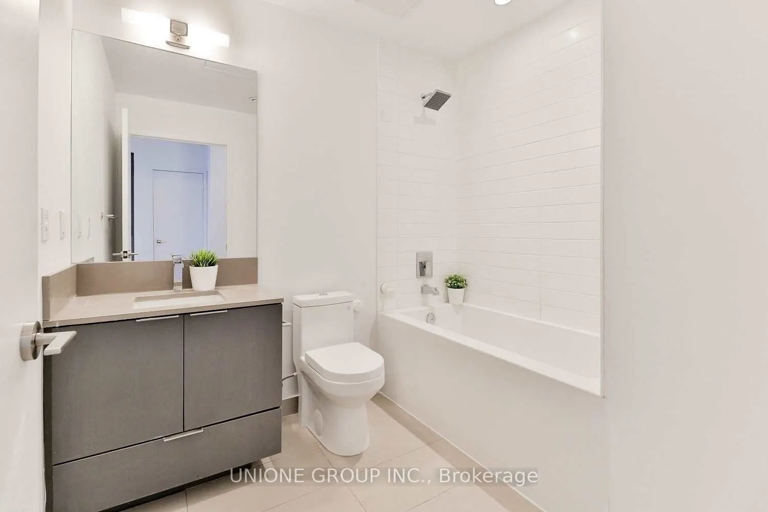 181 Dundas Street E, #502