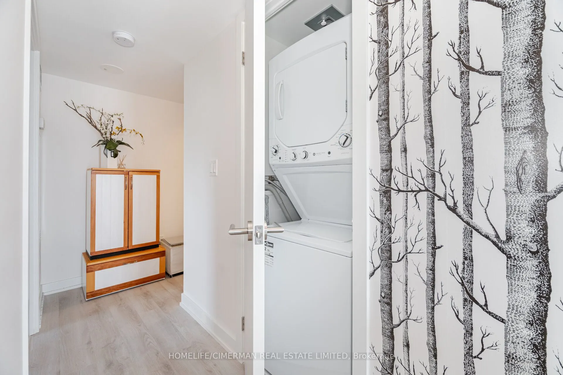 120 Varna Drive, #405