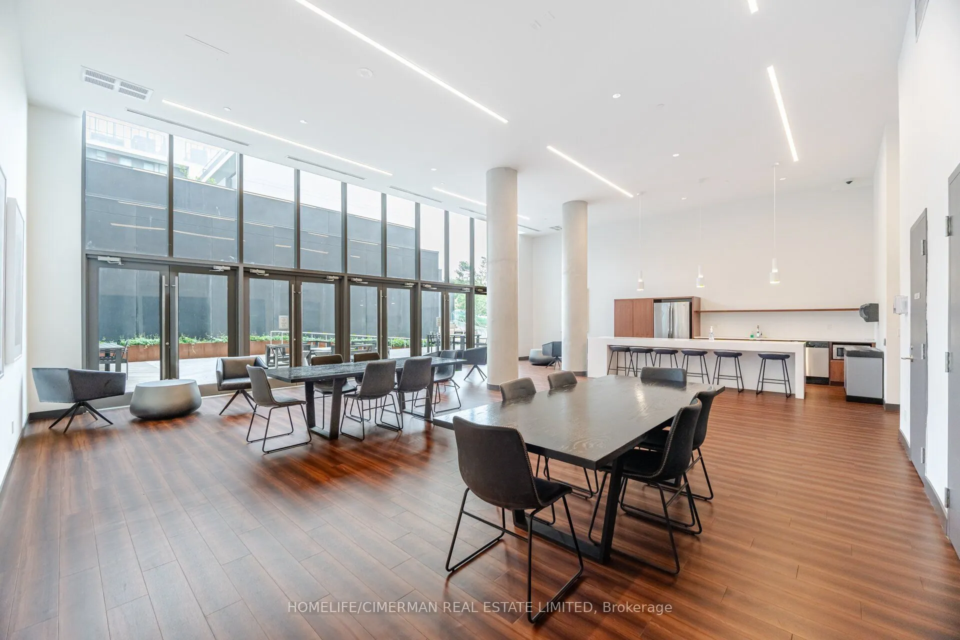 120 Varna Drive, #405