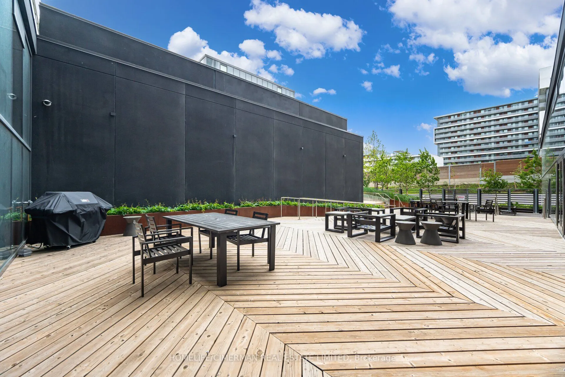 120 Varna Drive, #405