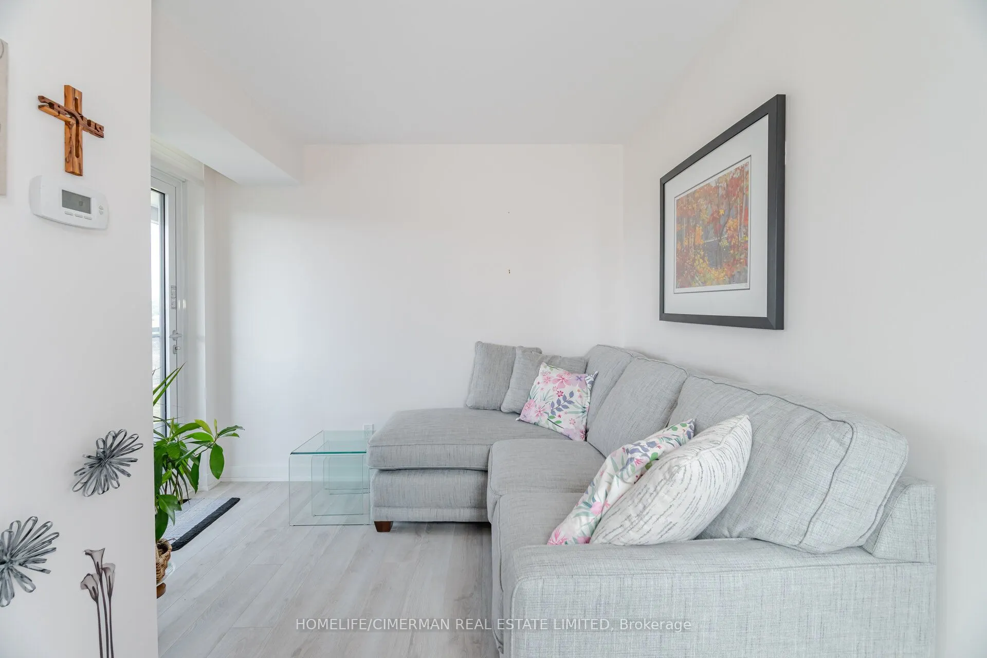 120 Varna Drive, #405