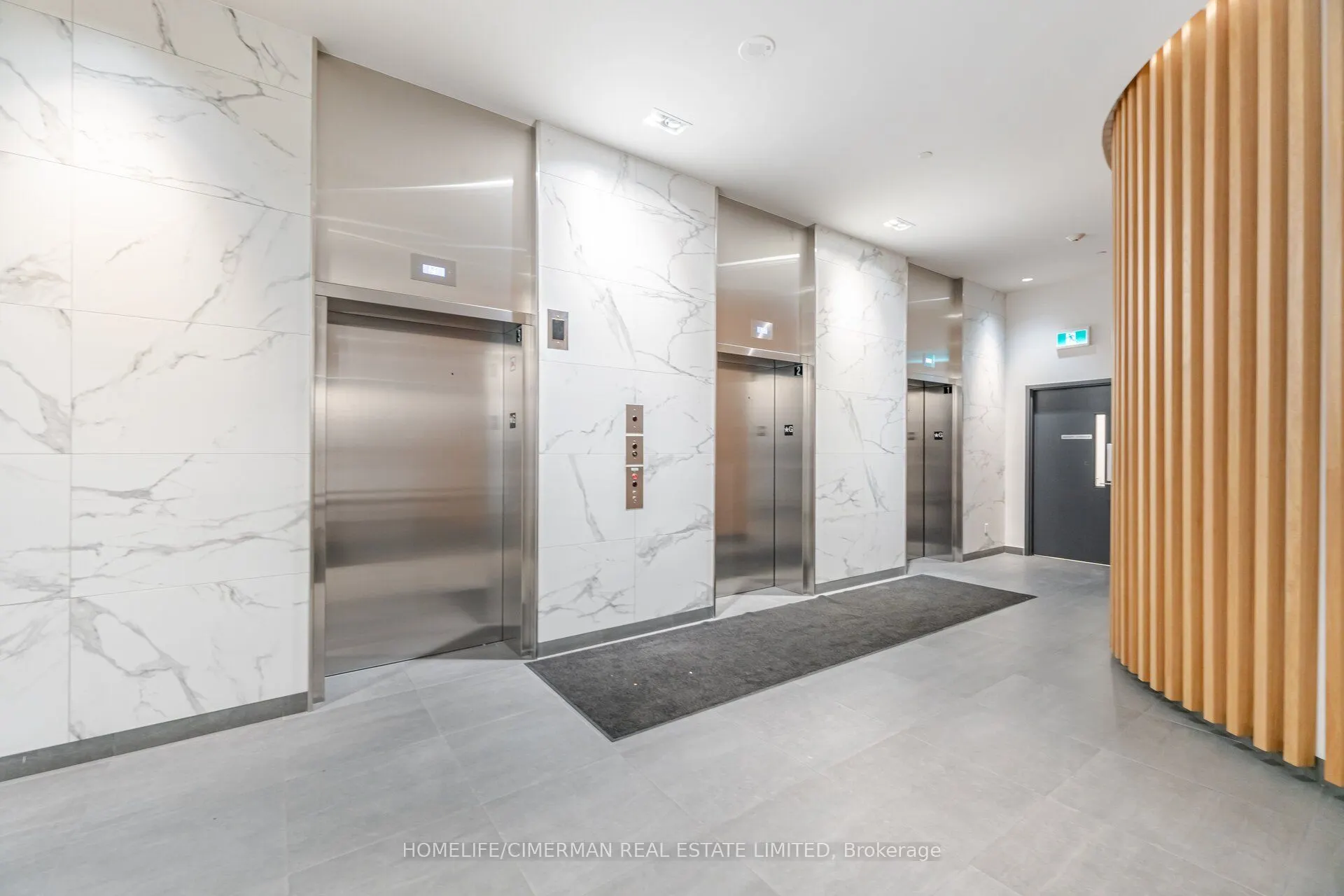 120 Varna Drive, #405