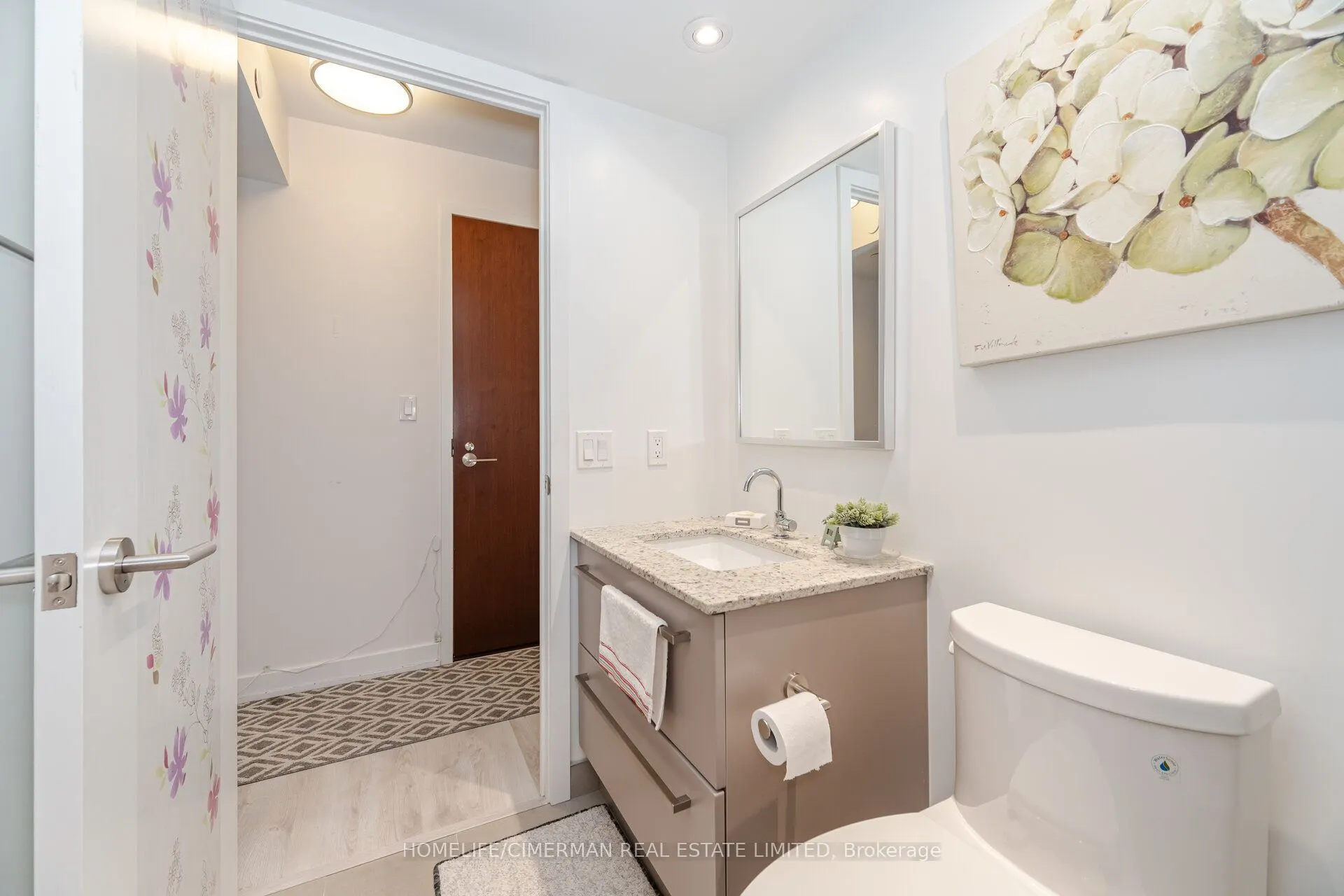 120 Varna Drive, #405