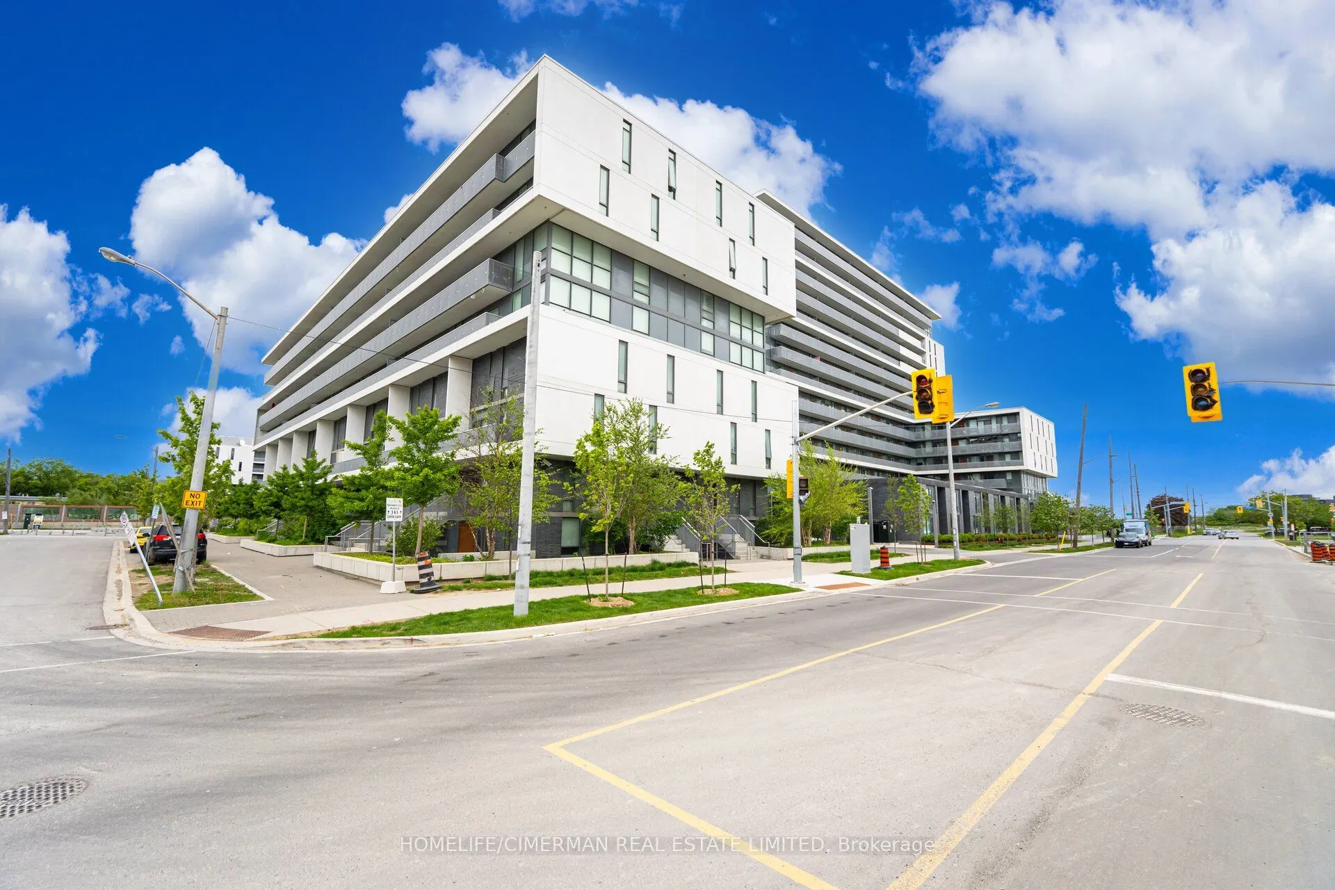 120 Varna Drive, #405