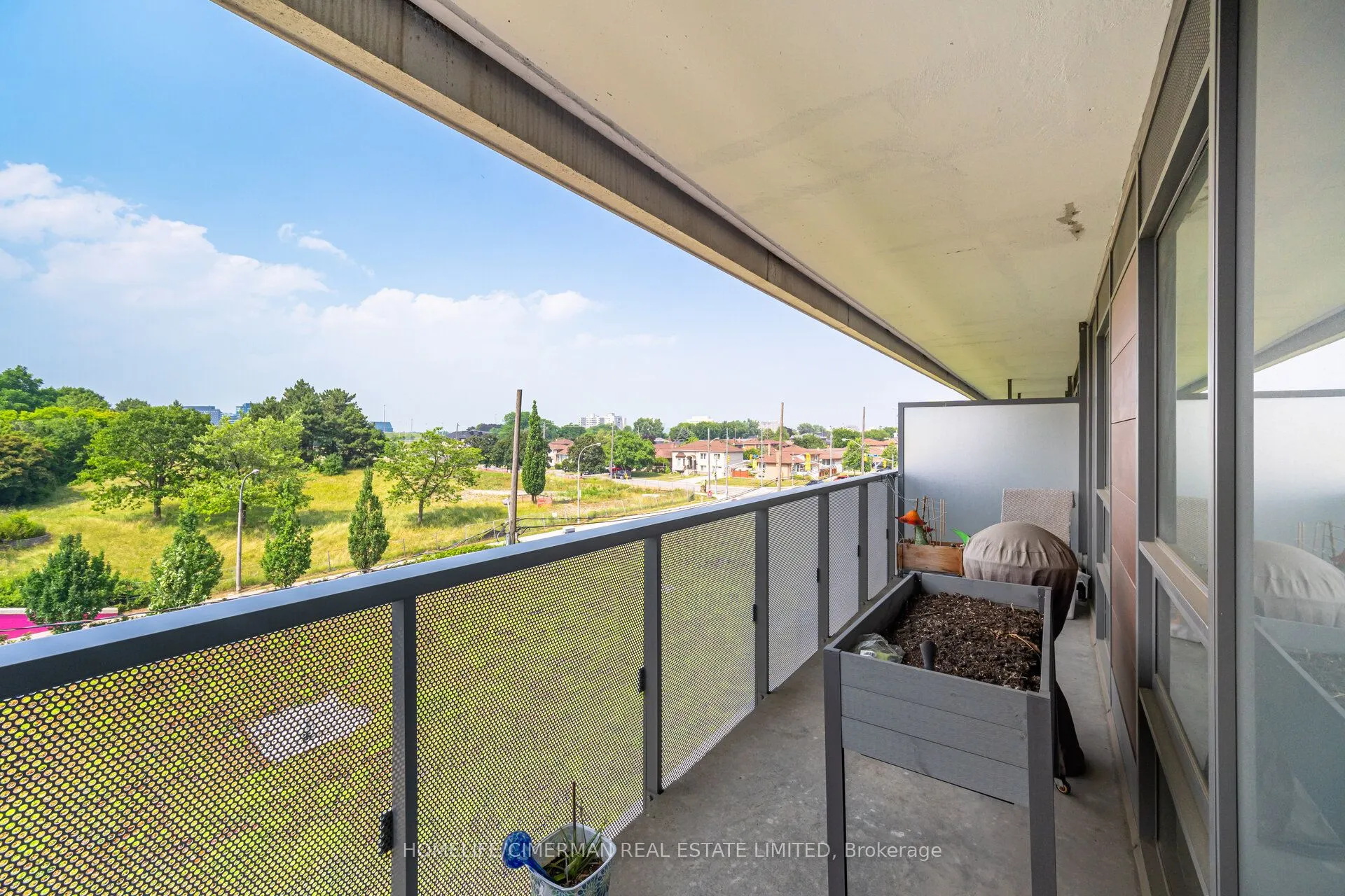 120 Varna Drive, #405