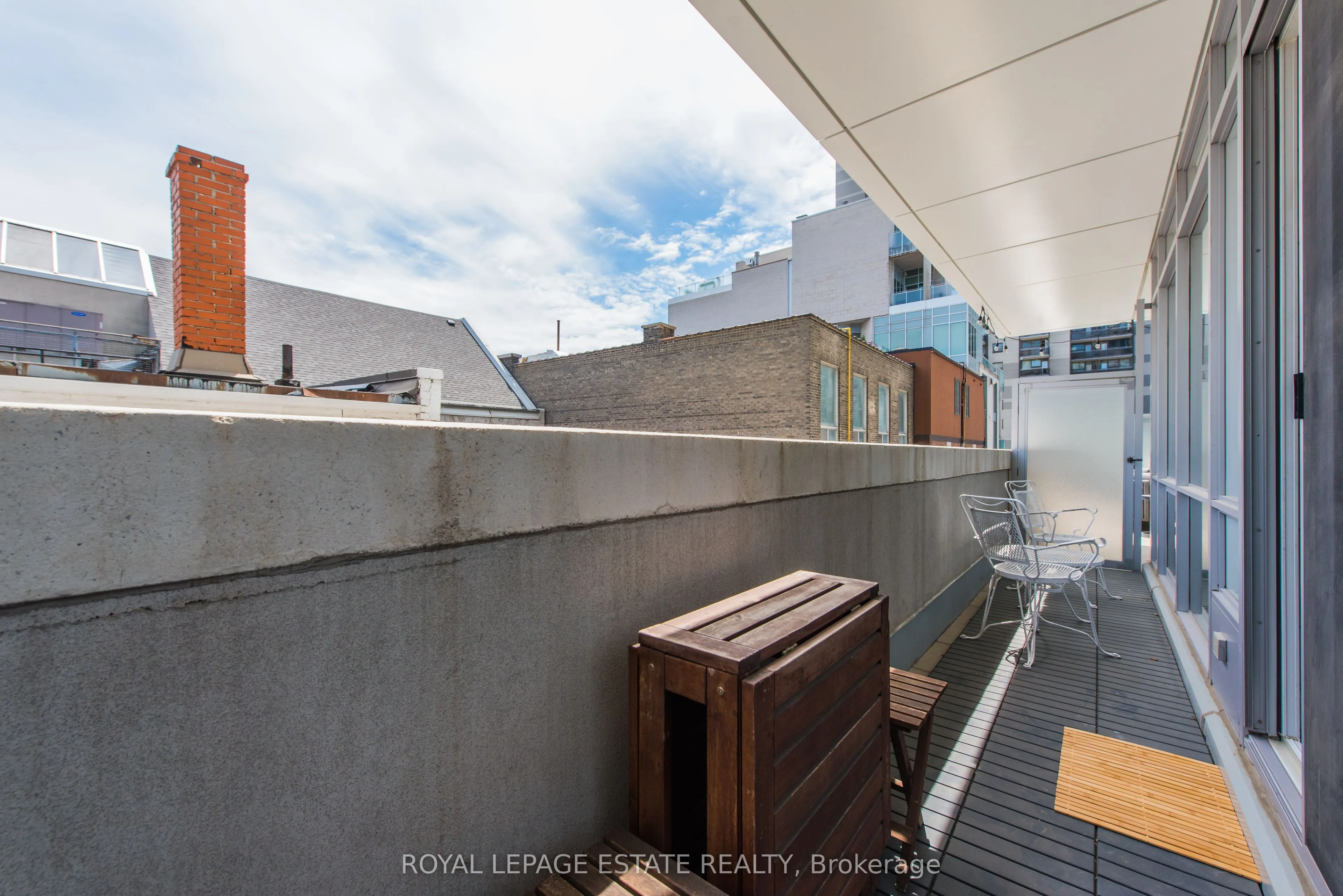 170 Avenue Road, #211