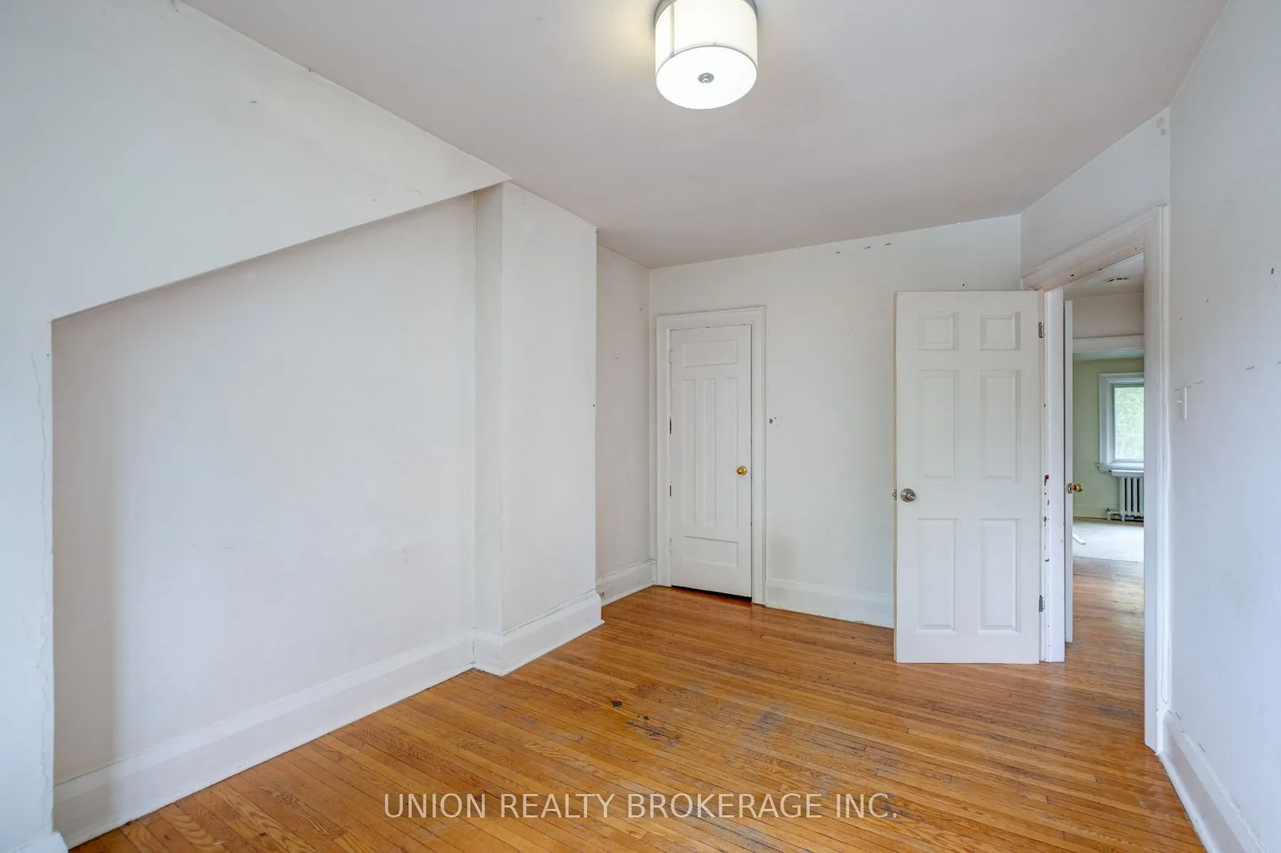 387 Millwood Road