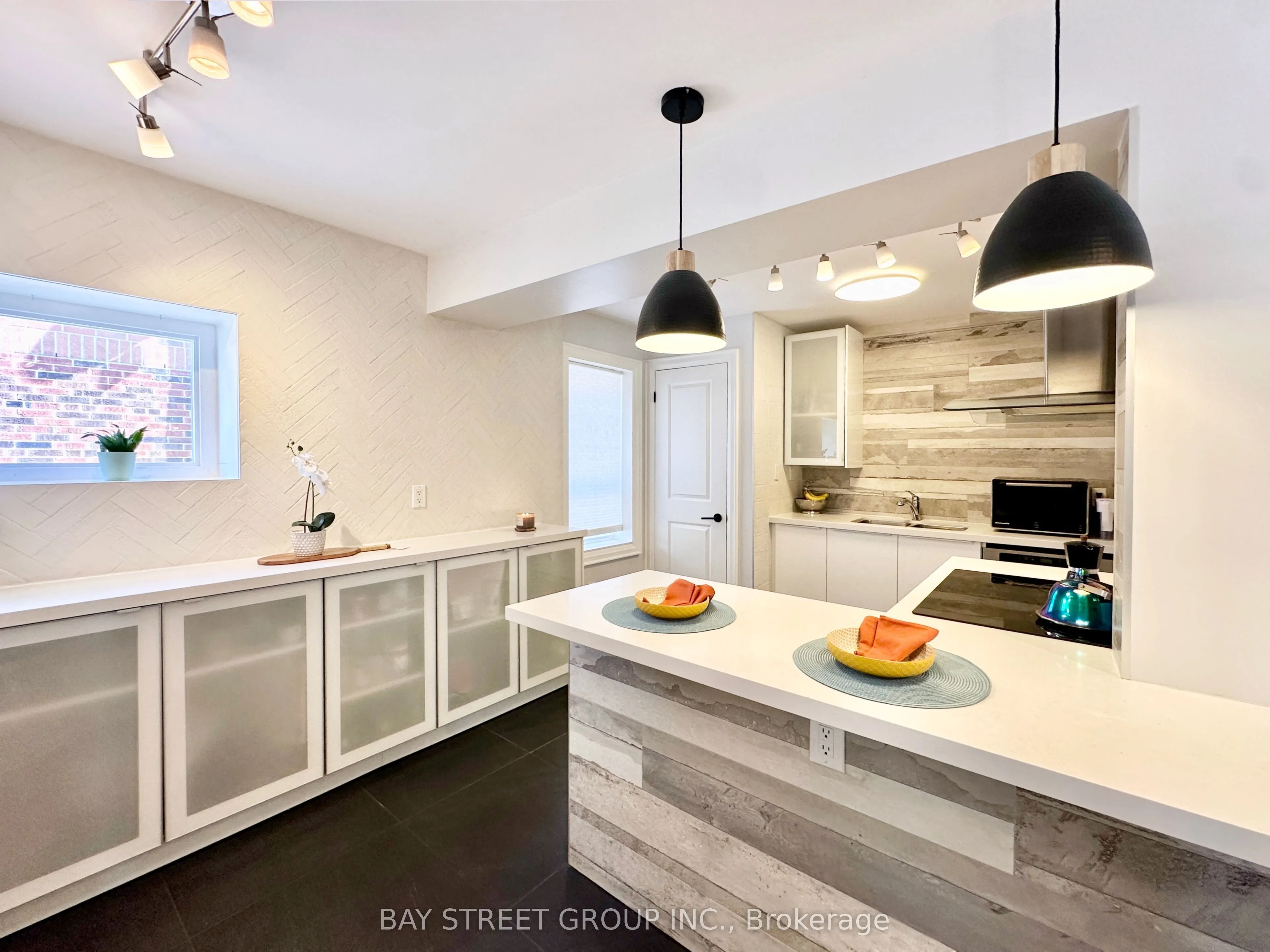 99 Park Home Avenue