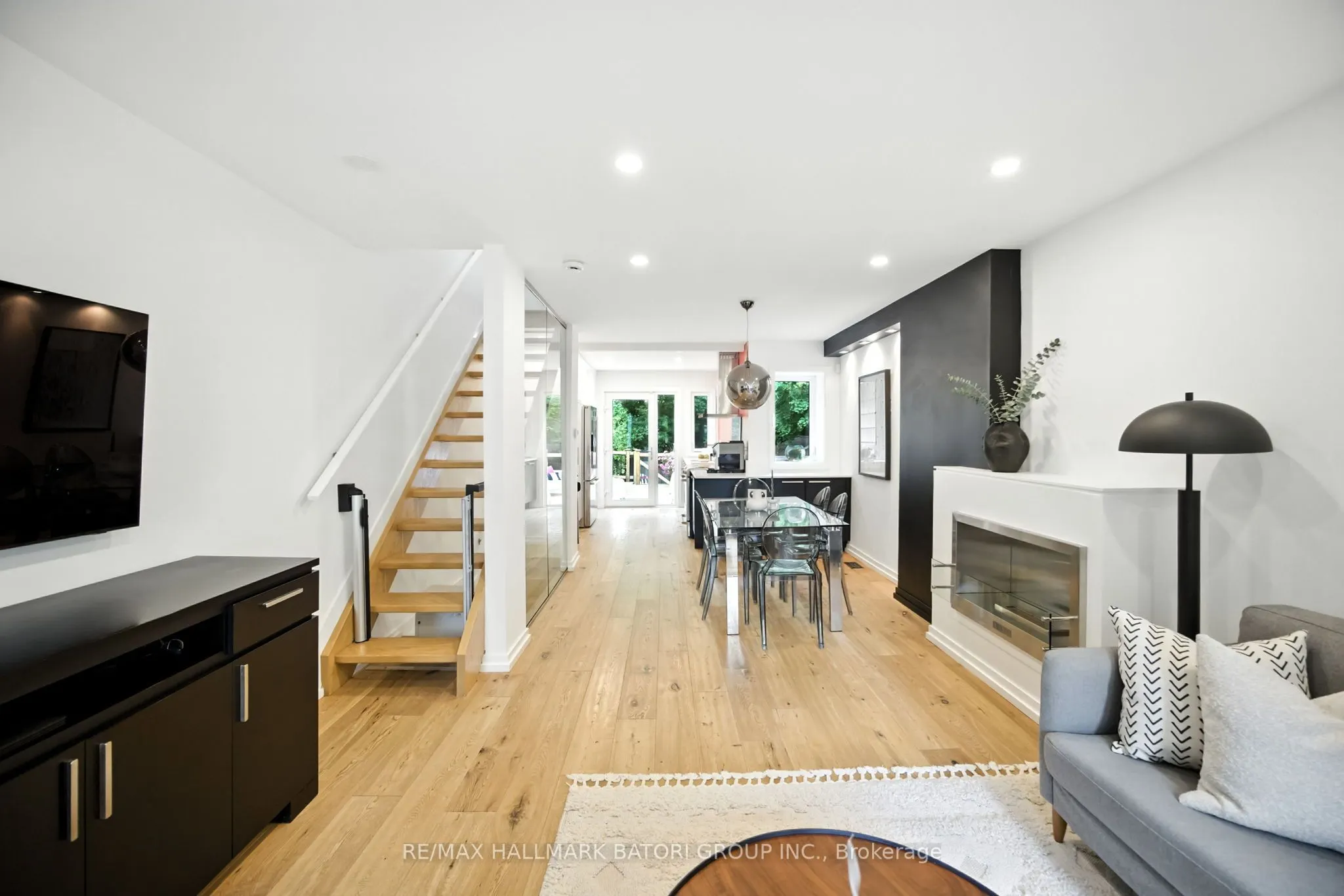 276 Roselawn Avenue