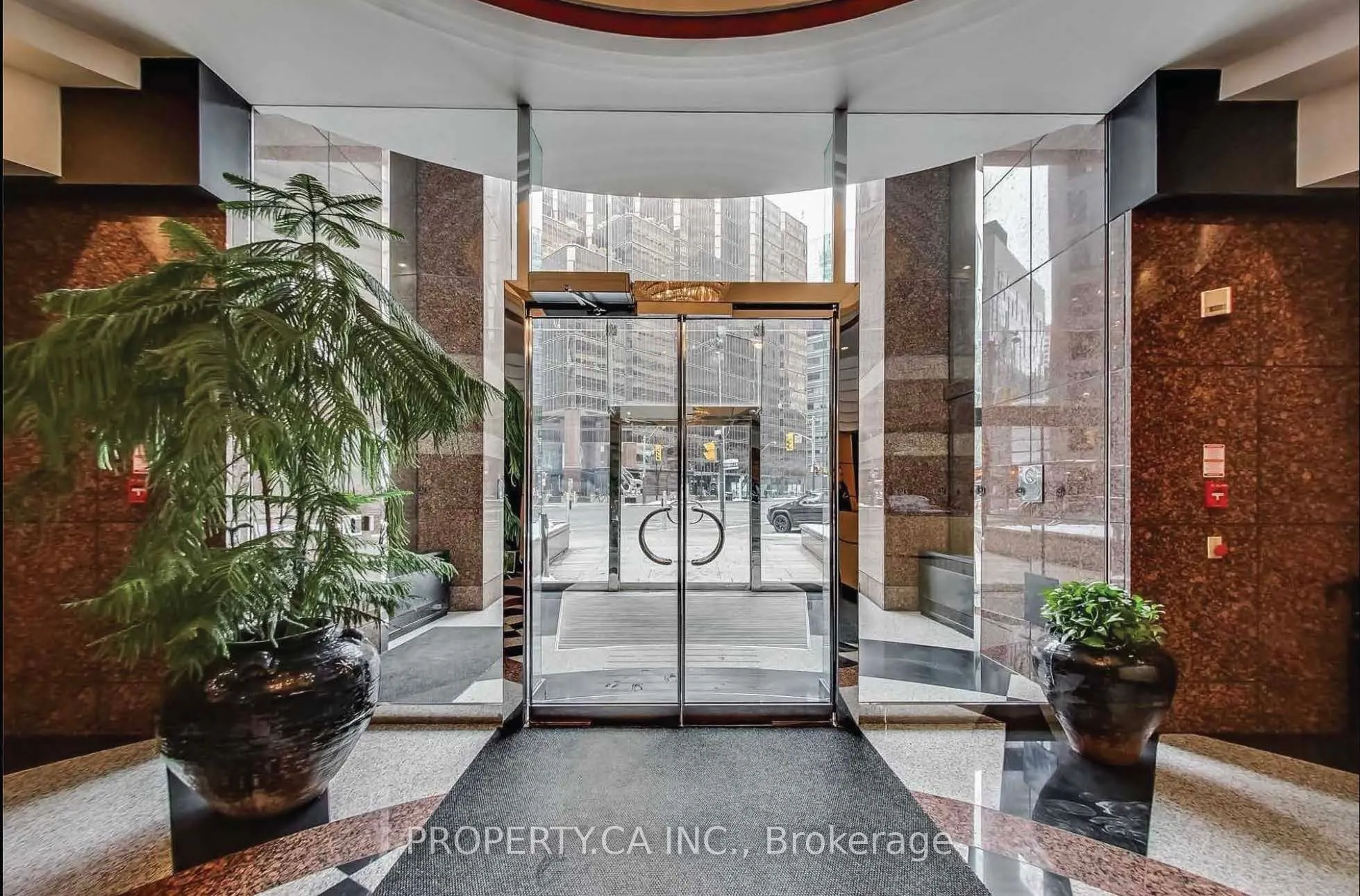 33 University Avenue, #1407