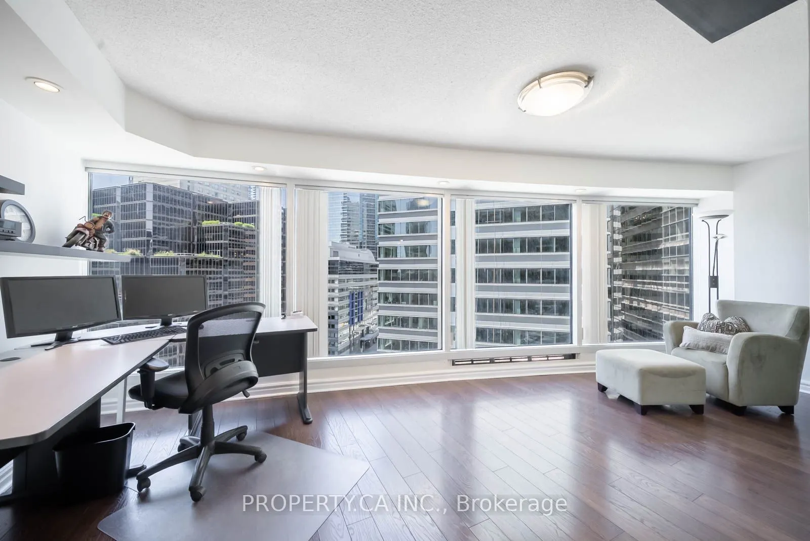33 University Avenue, #1407