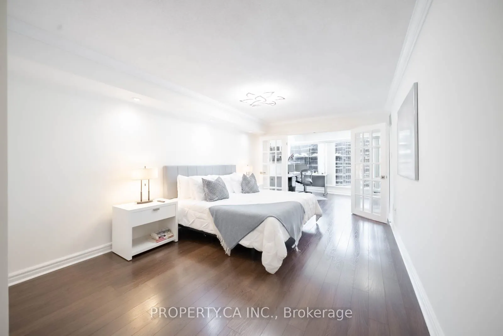 33 University Avenue, #1407