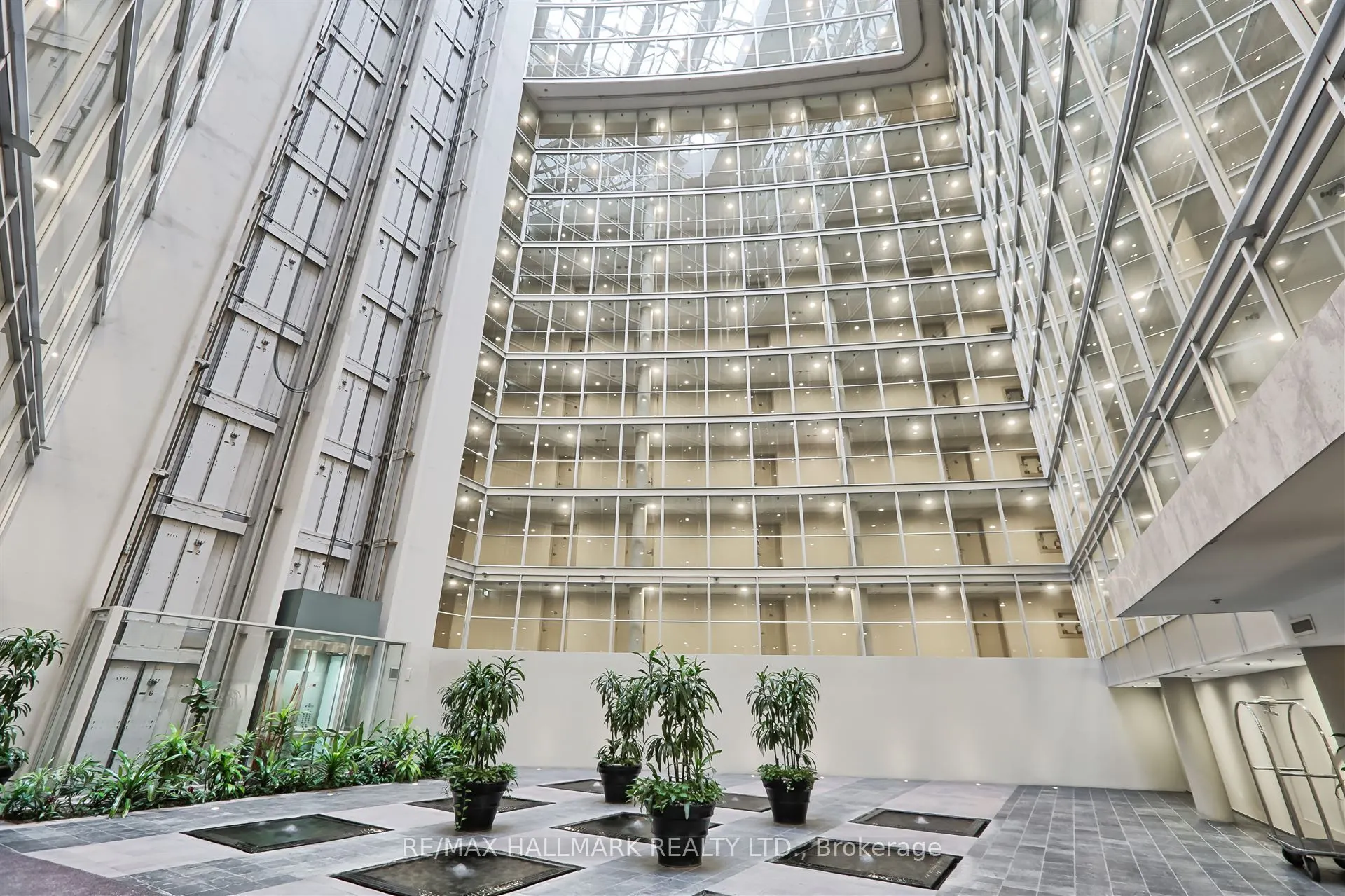 650 Queens Quay W, #509