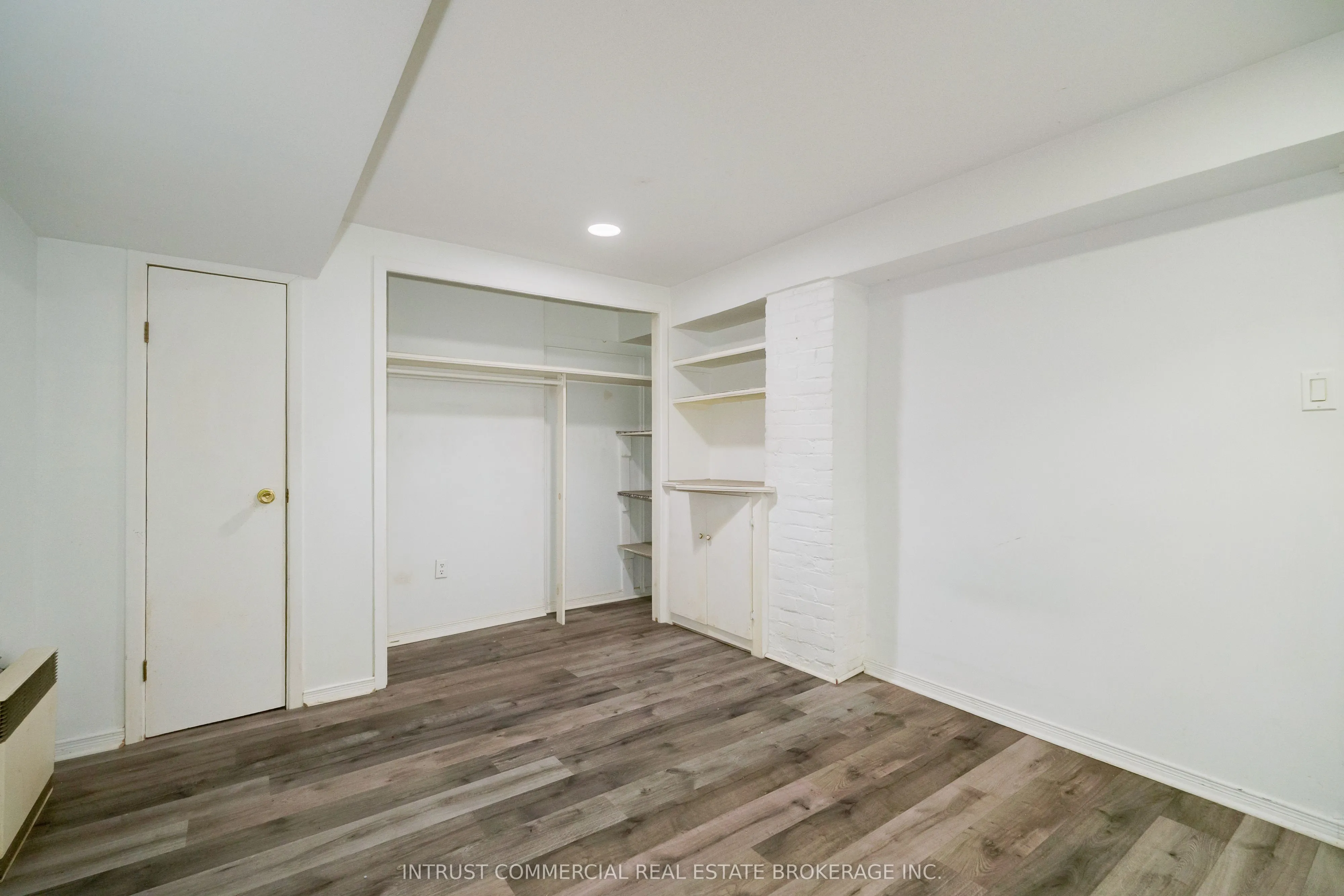 382 Spadina Road