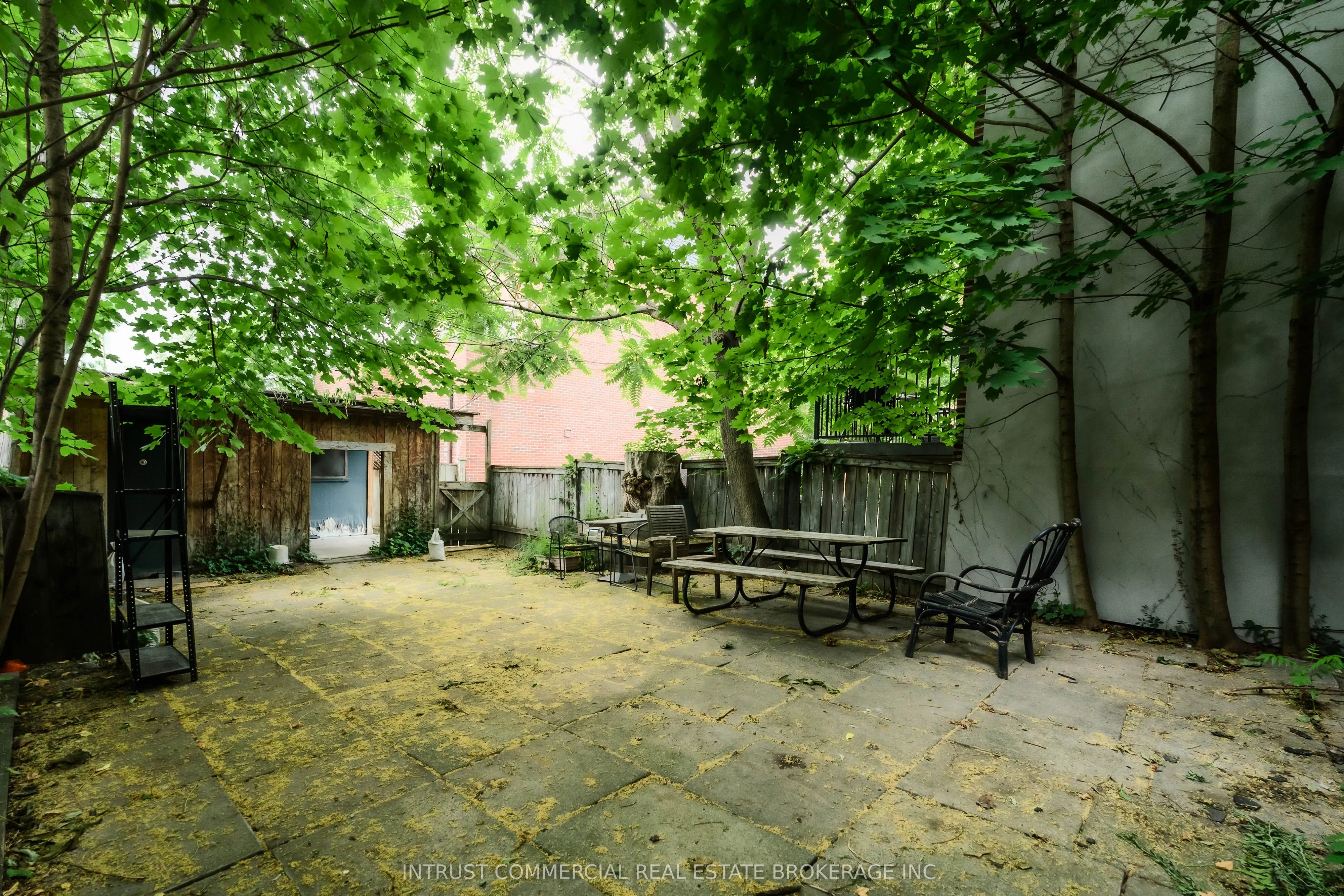 382 Spadina Road