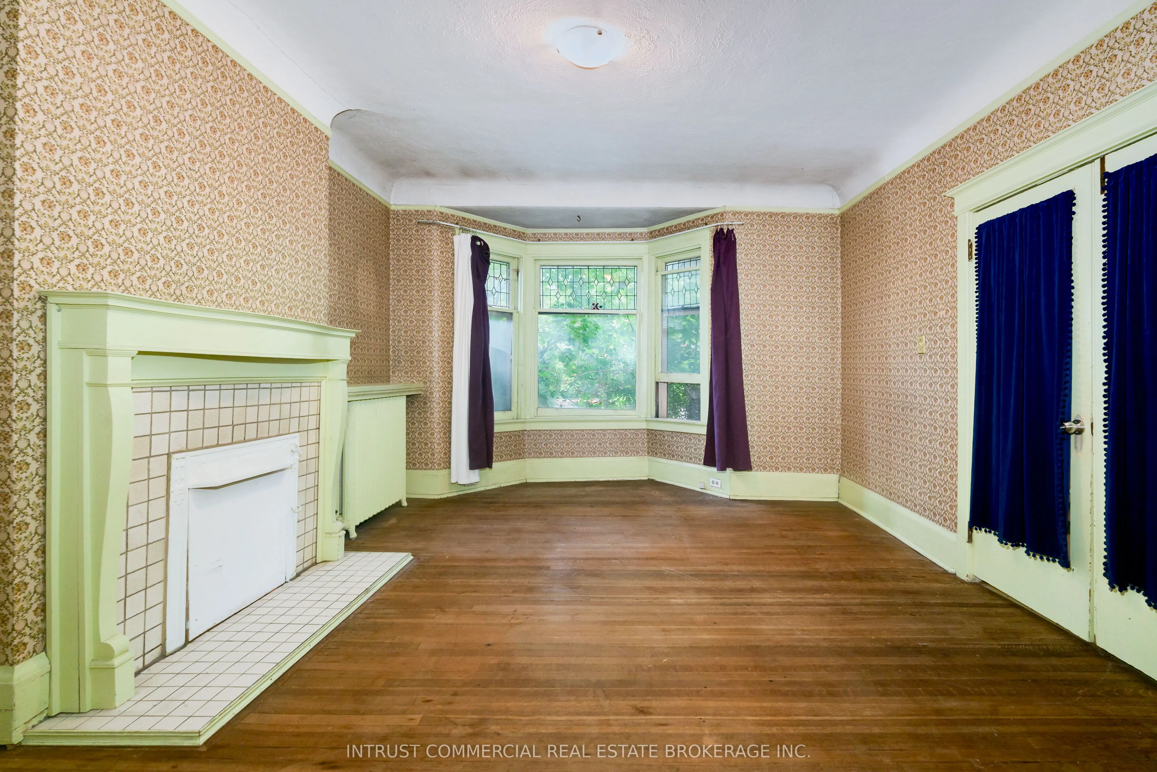 382 Spadina Road
