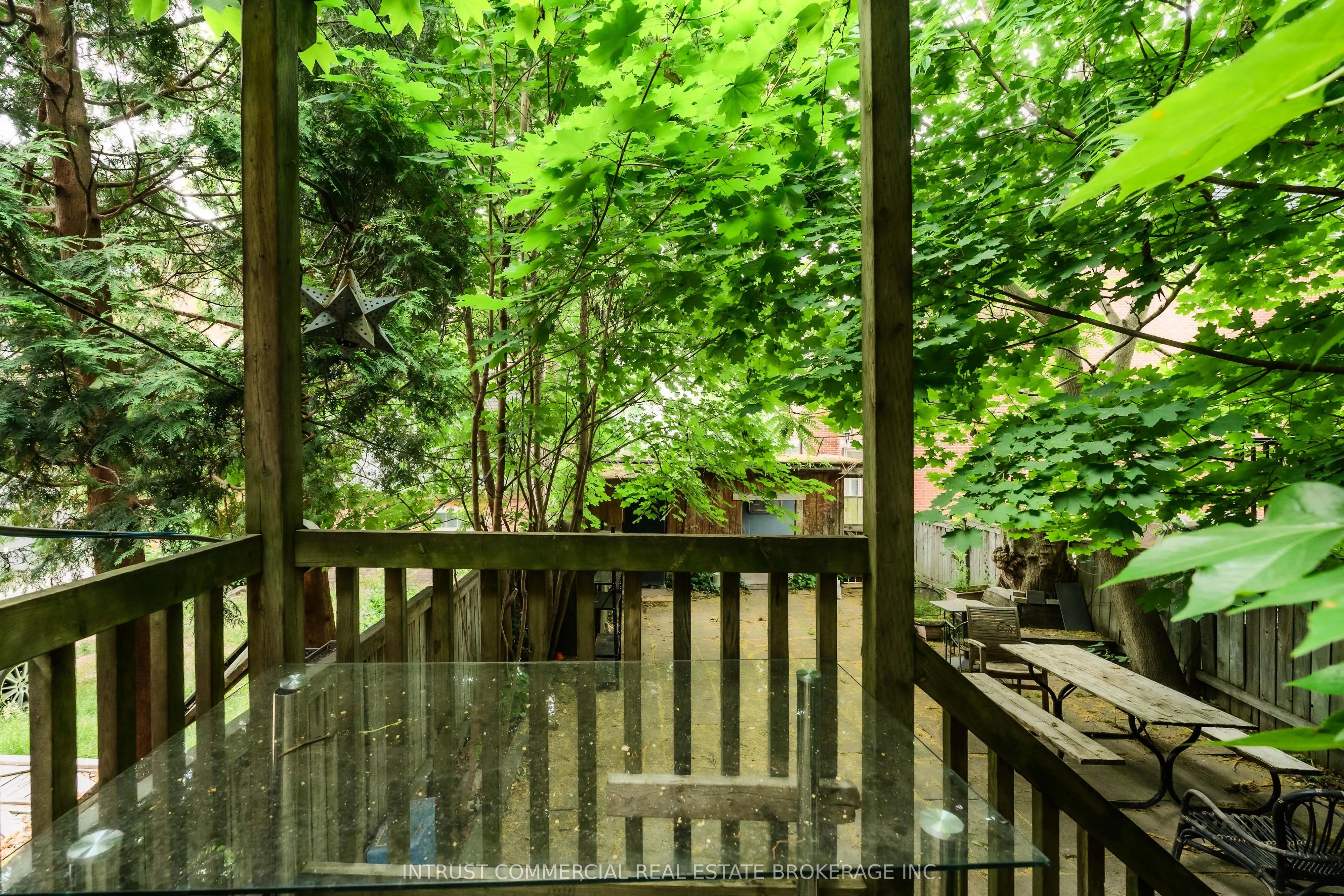 382 Spadina Road