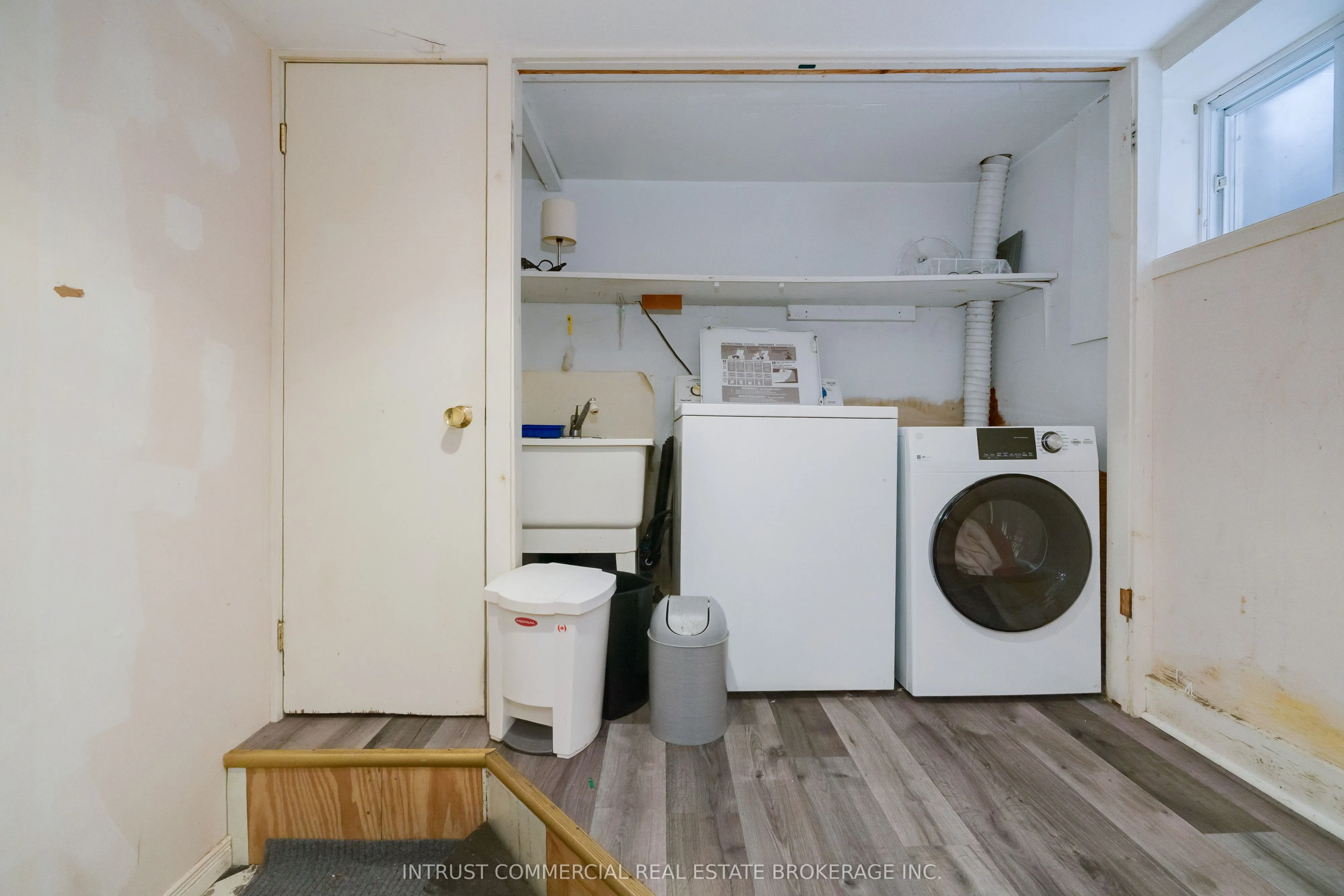 382 Spadina Road