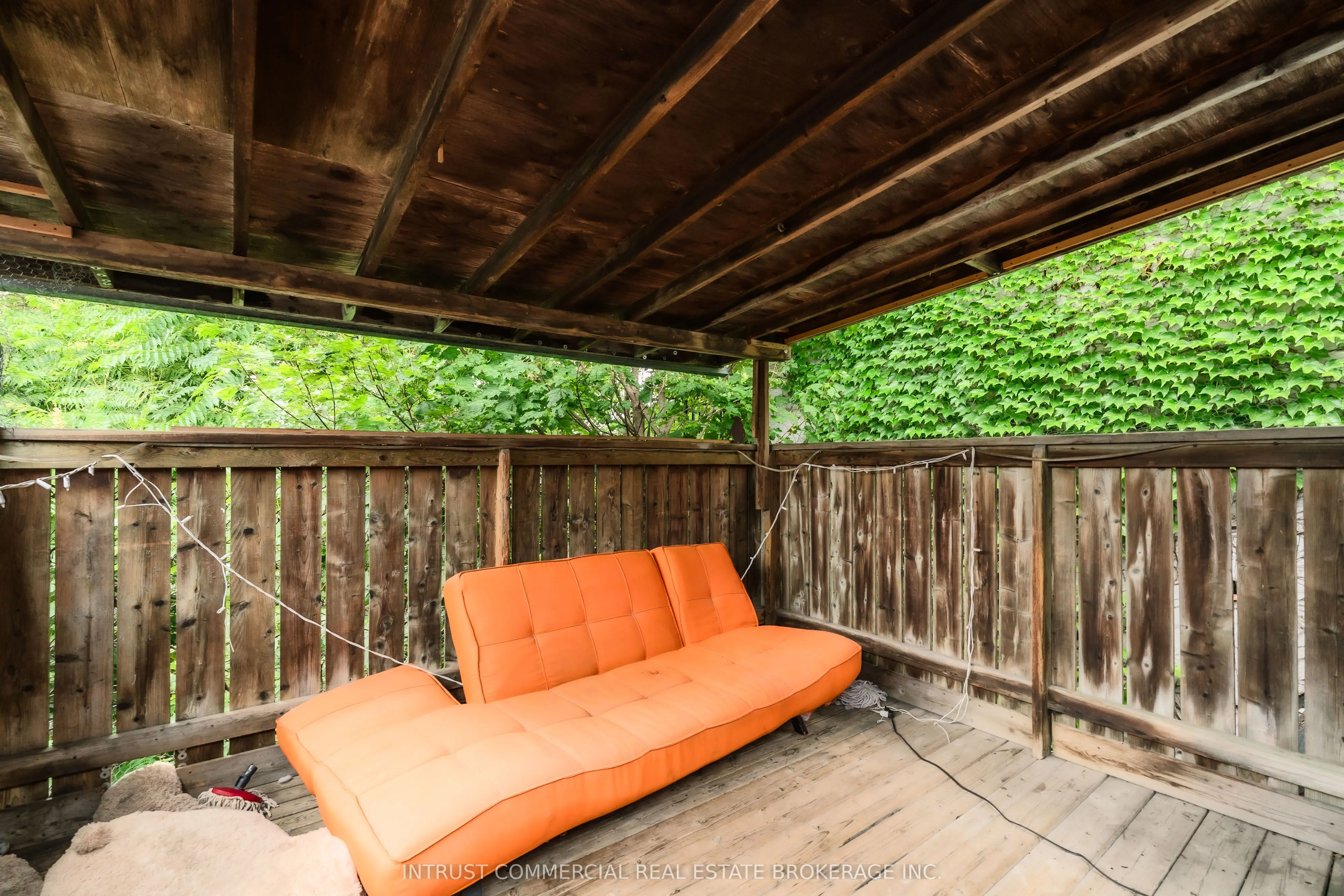 382 Spadina Road
