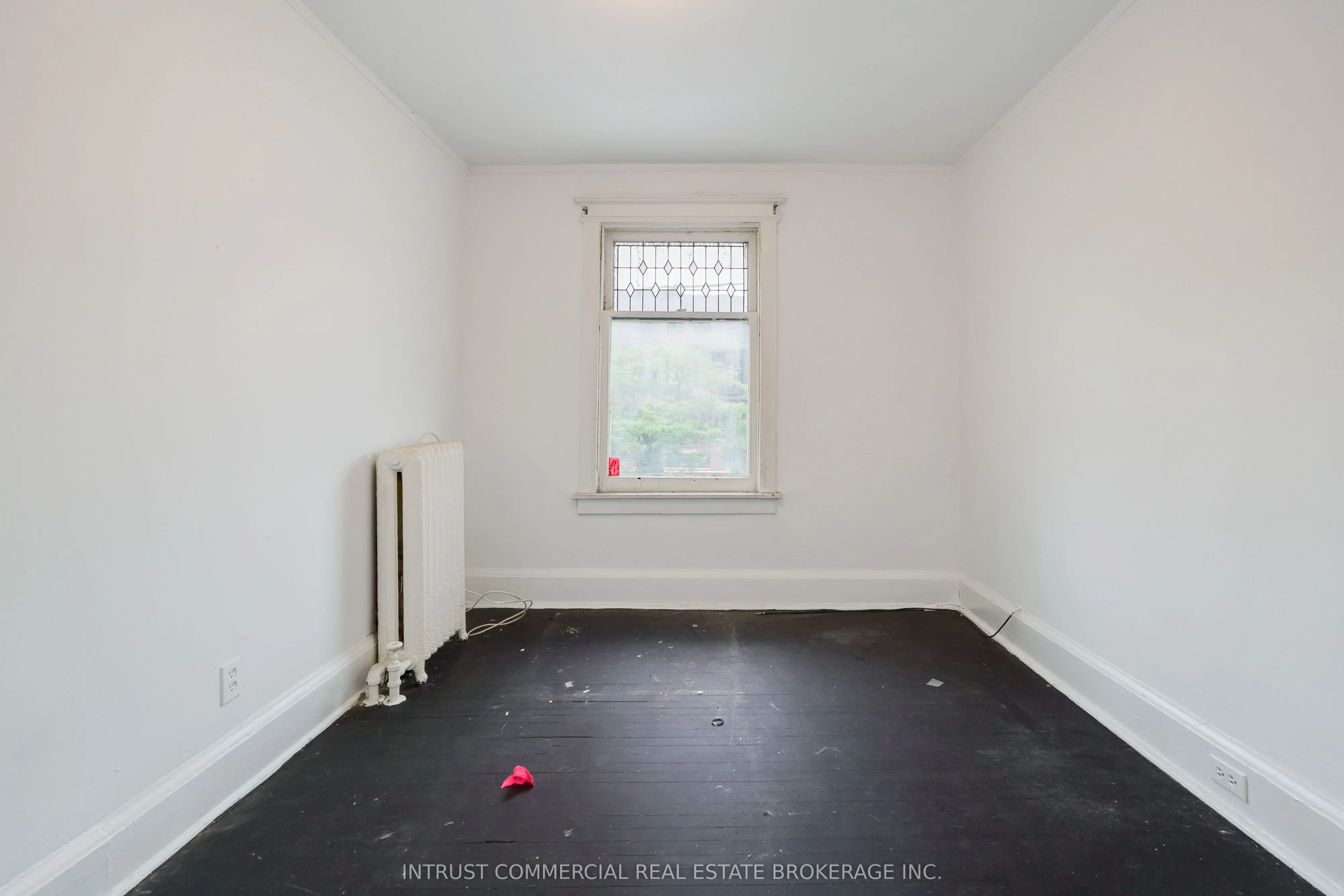 382 Spadina Road