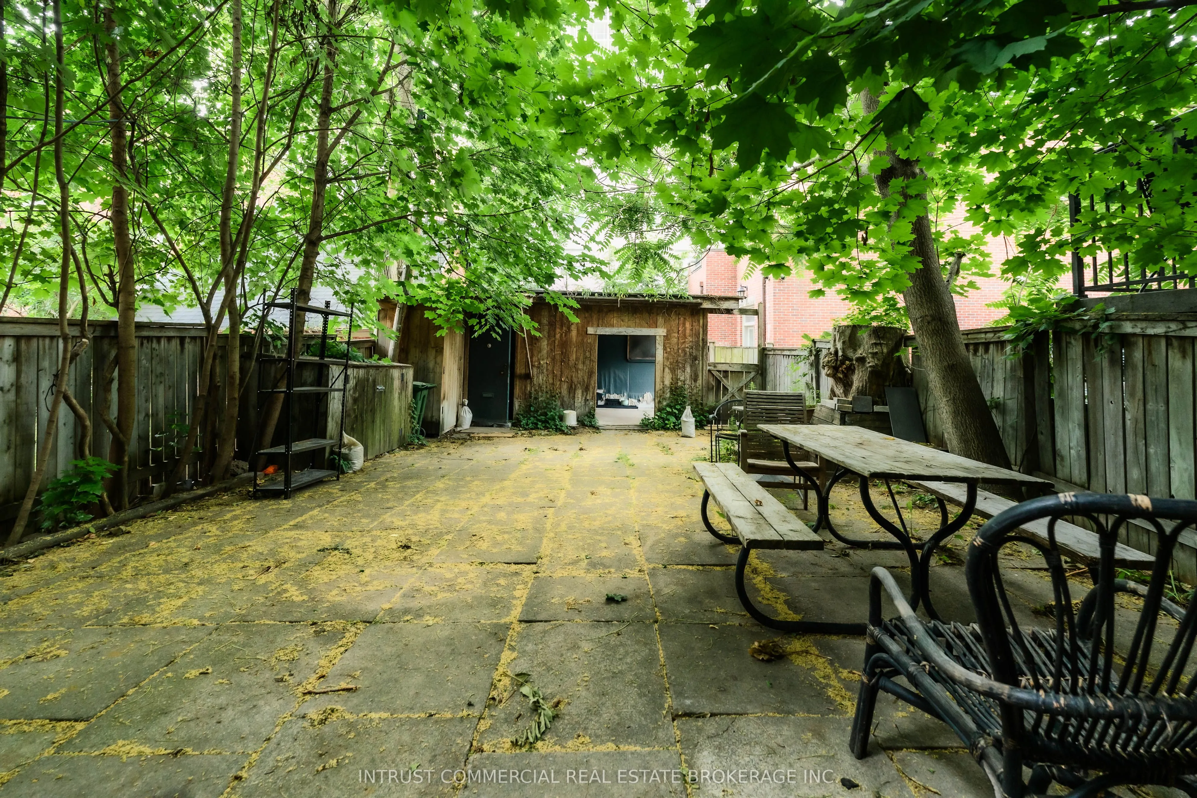 382 Spadina Road