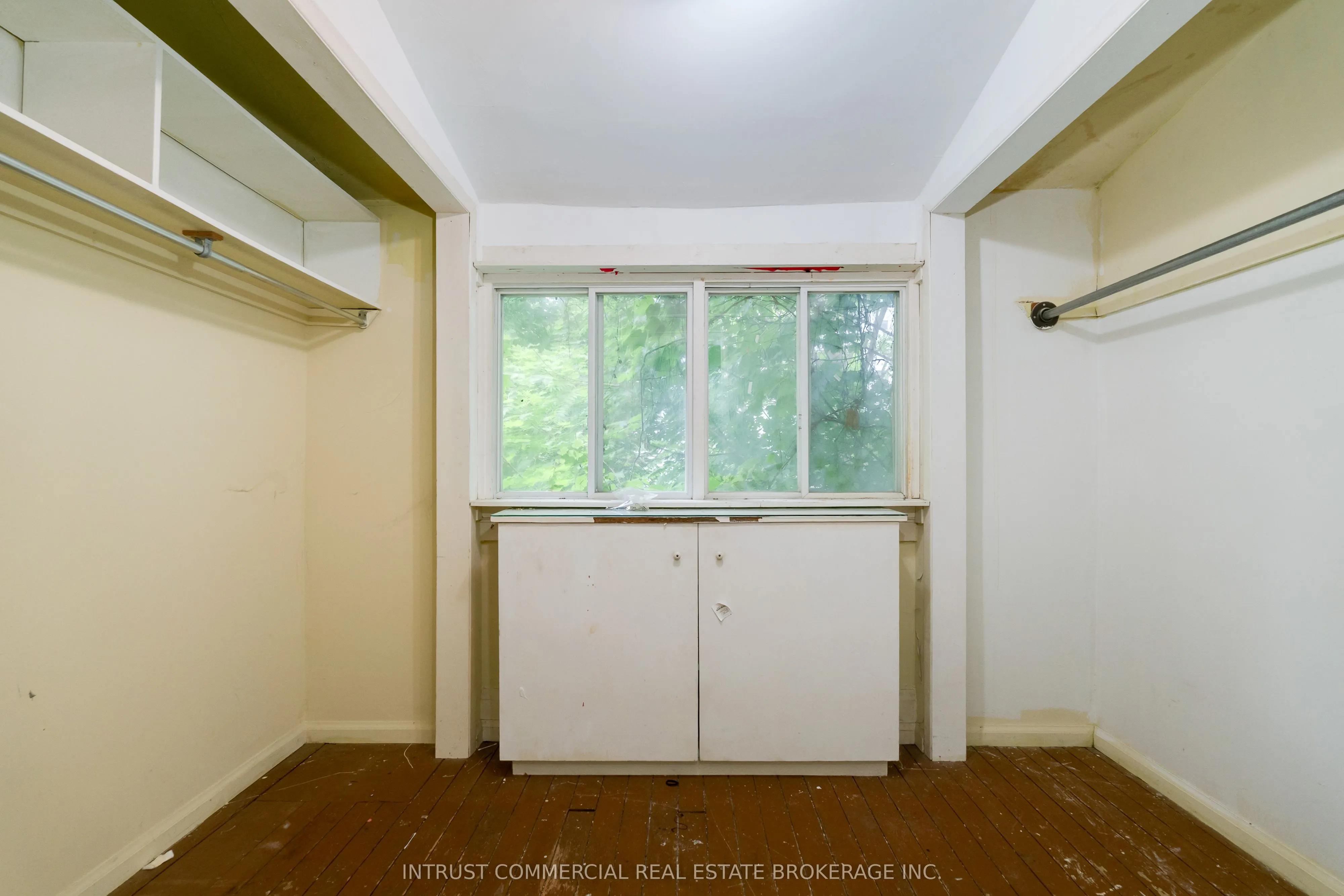 382 Spadina Road